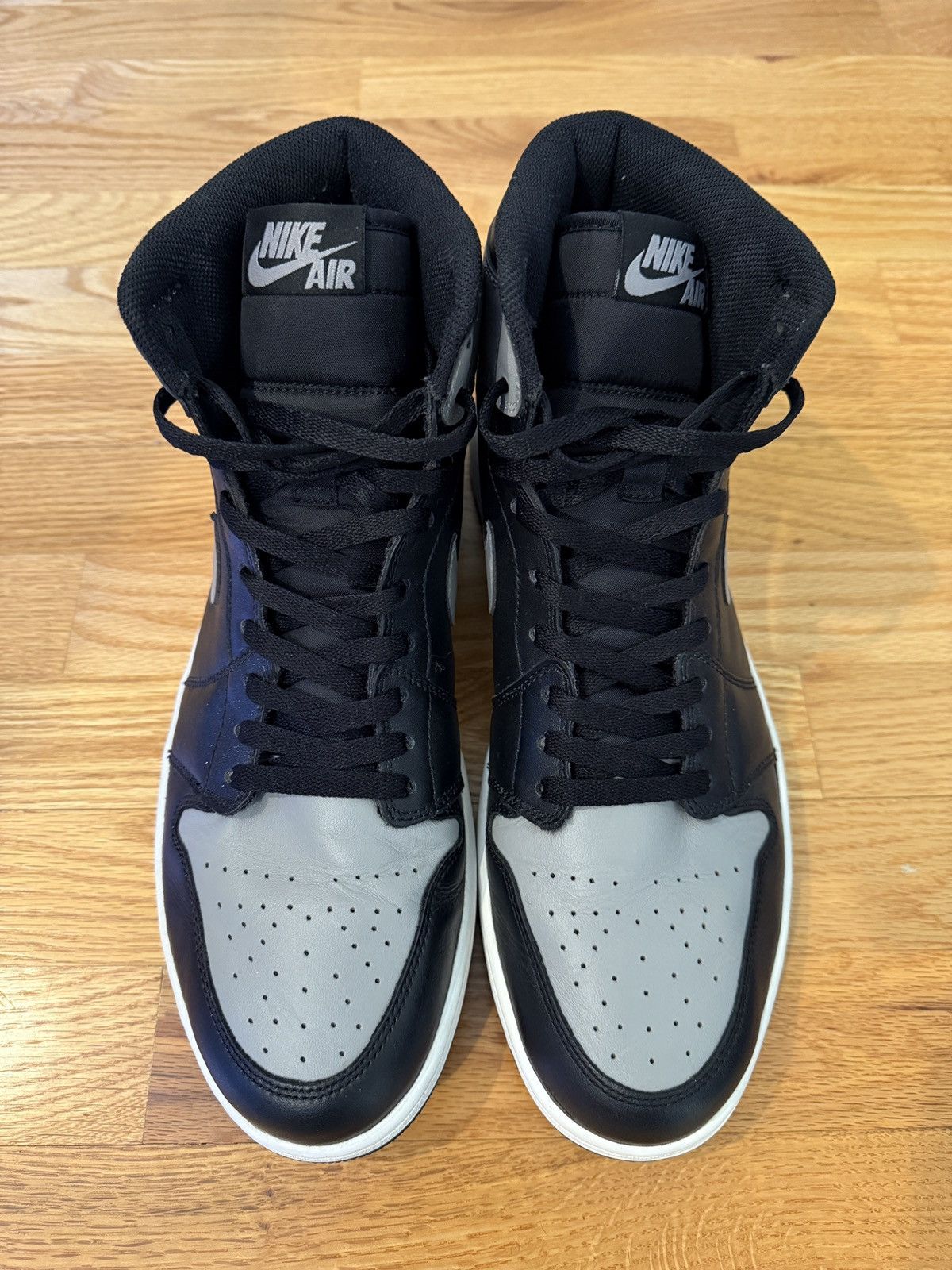Jordan Brand × Nike Jordan 1 Retro High OG Shadow (2013 Release) Size US 13 / EU 46 - 4 Thumbnail