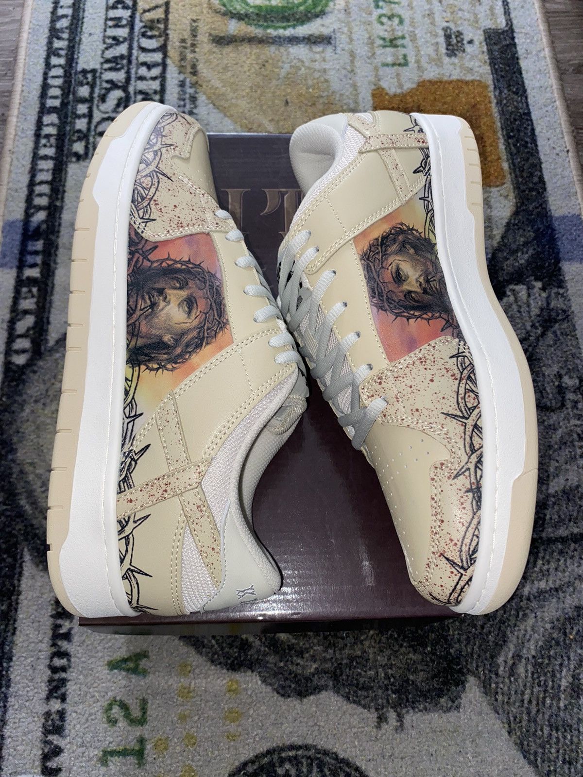Kitowares Kito Wares Passion of Christ Low Desert Sand Size US 10 / EU 43 - 1 Thumbnail