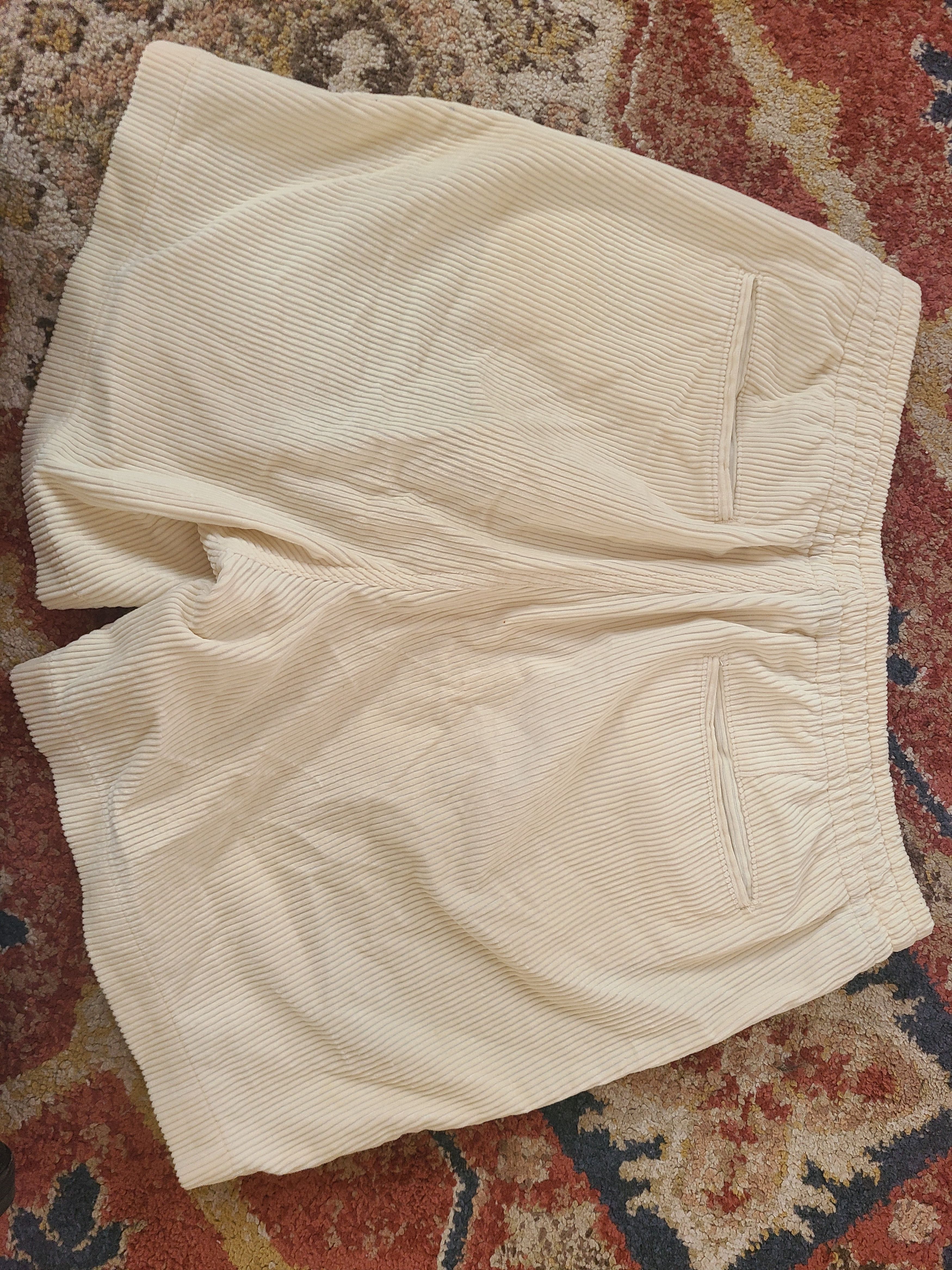 Polo Ralph Lauren Polo Ralph Lauren Corduroy Shorts Size US 32 / EU 48 - 1 Thumbnail