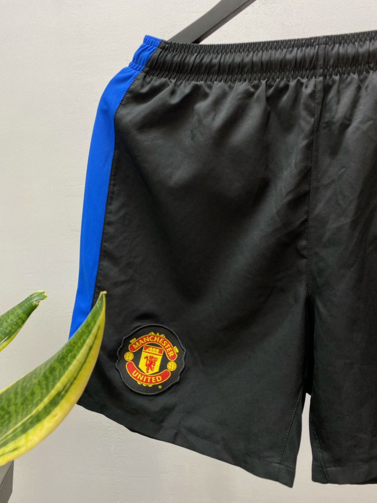 Nike × Vintage Vintage Y2K Nike Manchester United Football Soccer Shorts Size US 30 / EU 46 - 6 Thumbnail
