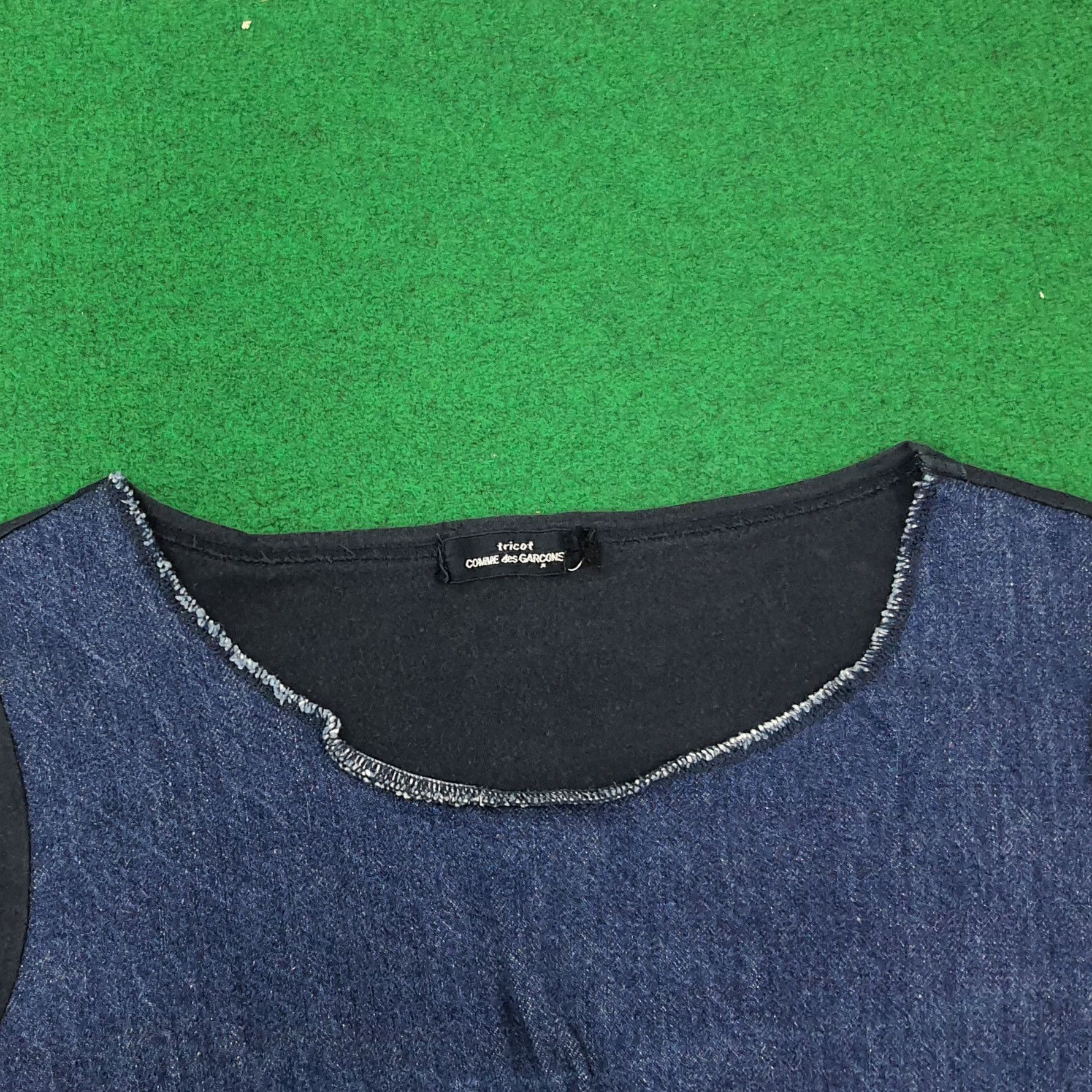 Tricot Comme des Garcons Vintage Tricot Comme Des Garcons Denim Tshirt C267N41 Size S / US 4 / IT 40 - 2 Thumbnail