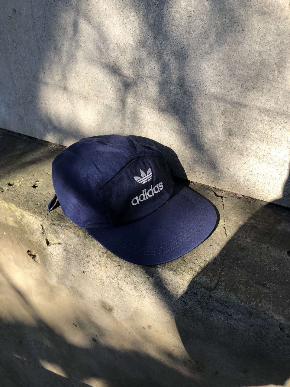 Vintage Adidas vintage navy blue 5 panel cap Size ONE SIZE - 1 Thumbnail