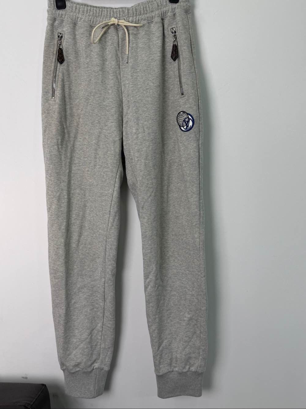 Louis Vuitton Louis Vuitton Globe Logo Joggers Size S Size 26" / US 2 / IT 38 - 1 Thumbnail
