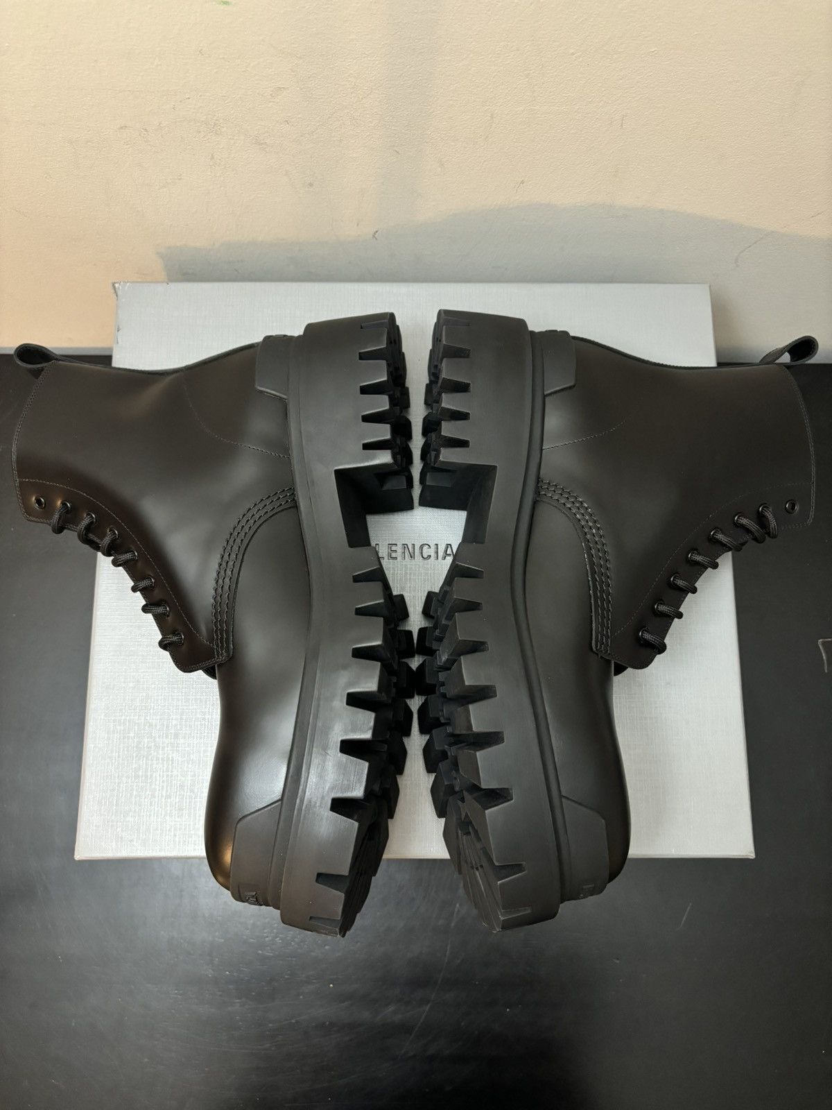 Balenciaga Balenciaga Strike 20mm Leather Lace Up Boot Black Size US 11 / EU 44 - 3 Thumbnail