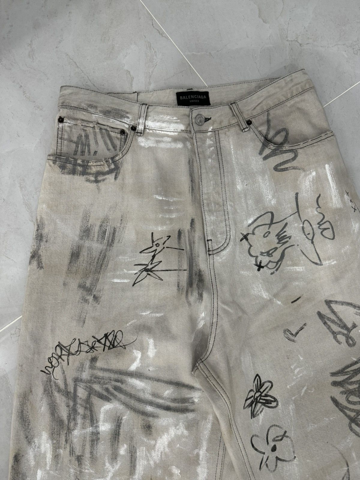 Balenciaga Balenciaga SS23 Graffiti Jeans Baggy Sz.L Size US 36 / EU 52 - 2 Thumbnail