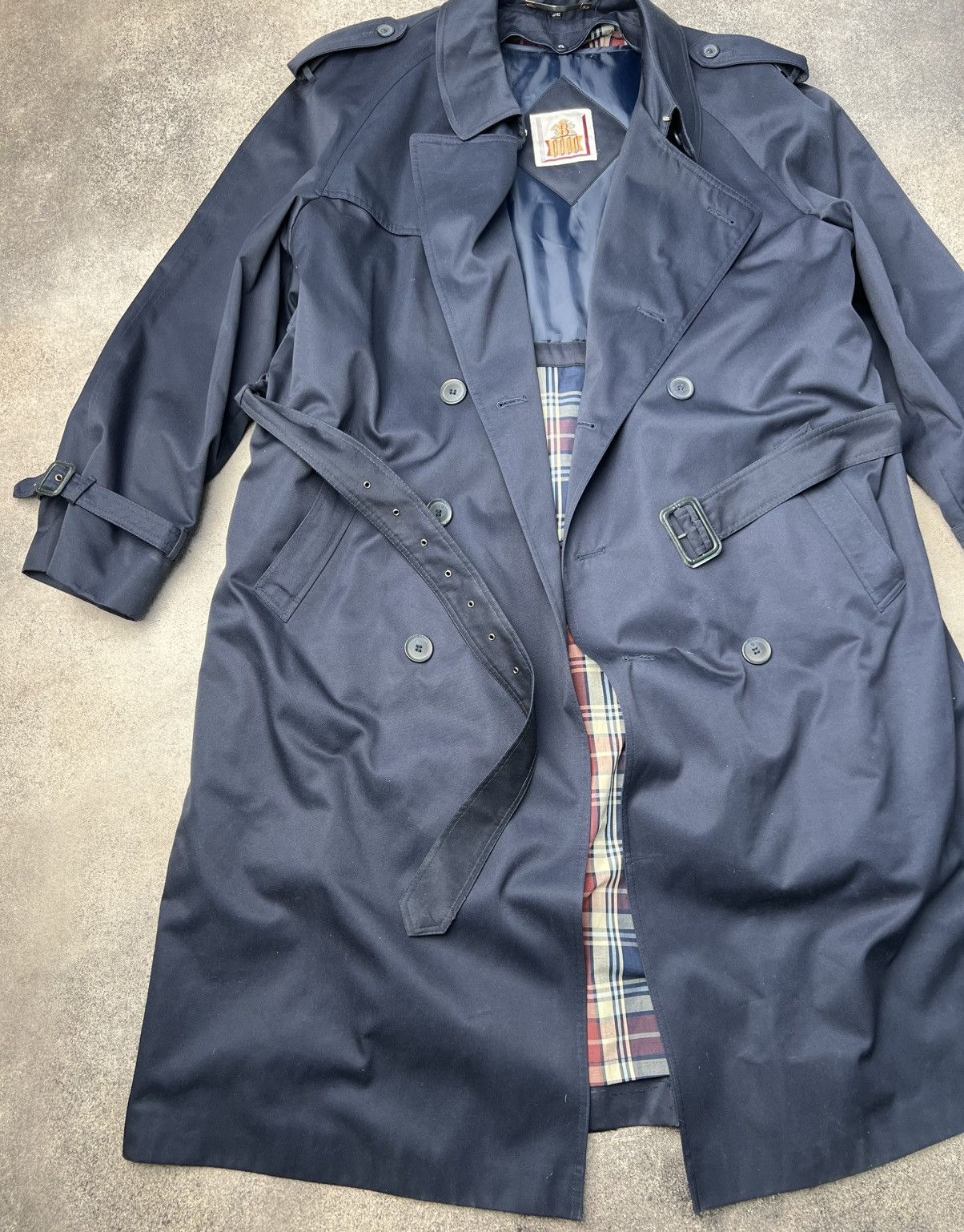 Baracuta Baracuta vintage heavy trench coat with og lining Size US L / EU 52-54 / 3 - 2 Thumbnail