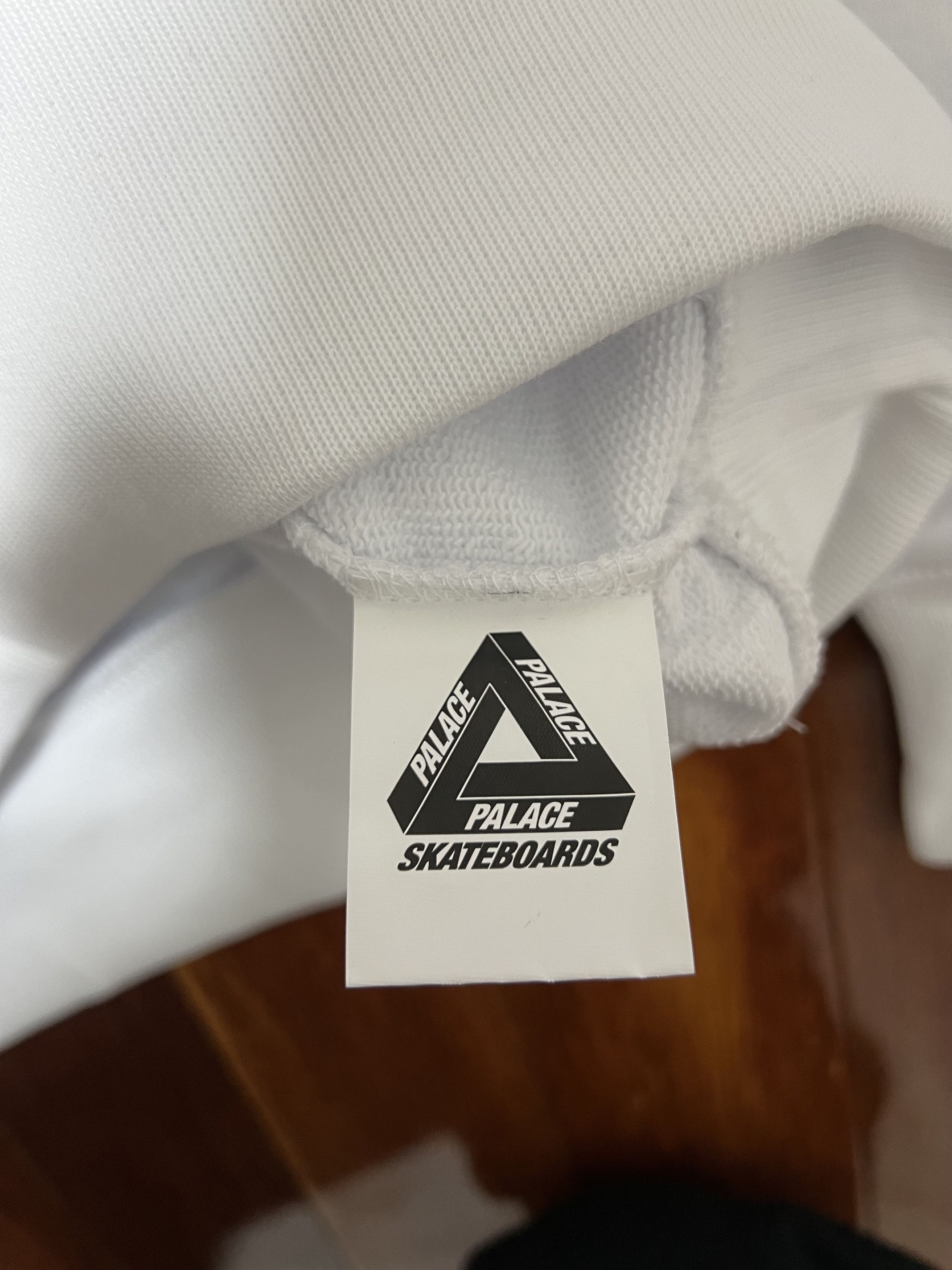 Palace 💚 2019 Palace Split P3 Crew White Medium NEW Size US M / EU 48-50 / 2 - 8 Thumbnail