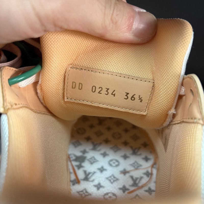 Louis Vuitton Louis Vuitton Trainer Low-Top Sneakers in Orange Size US 10 / EU 43 - 5 Thumbnail