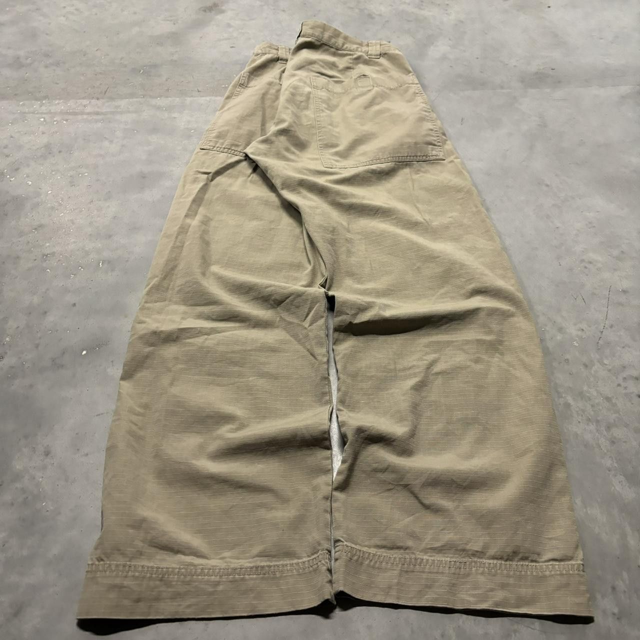 Japanese Brand × Vintage Crazy Vintage Y2K/2000s Baggy Tan Khaki Skater Style Pants! Size US 33 - 4 Thumbnail