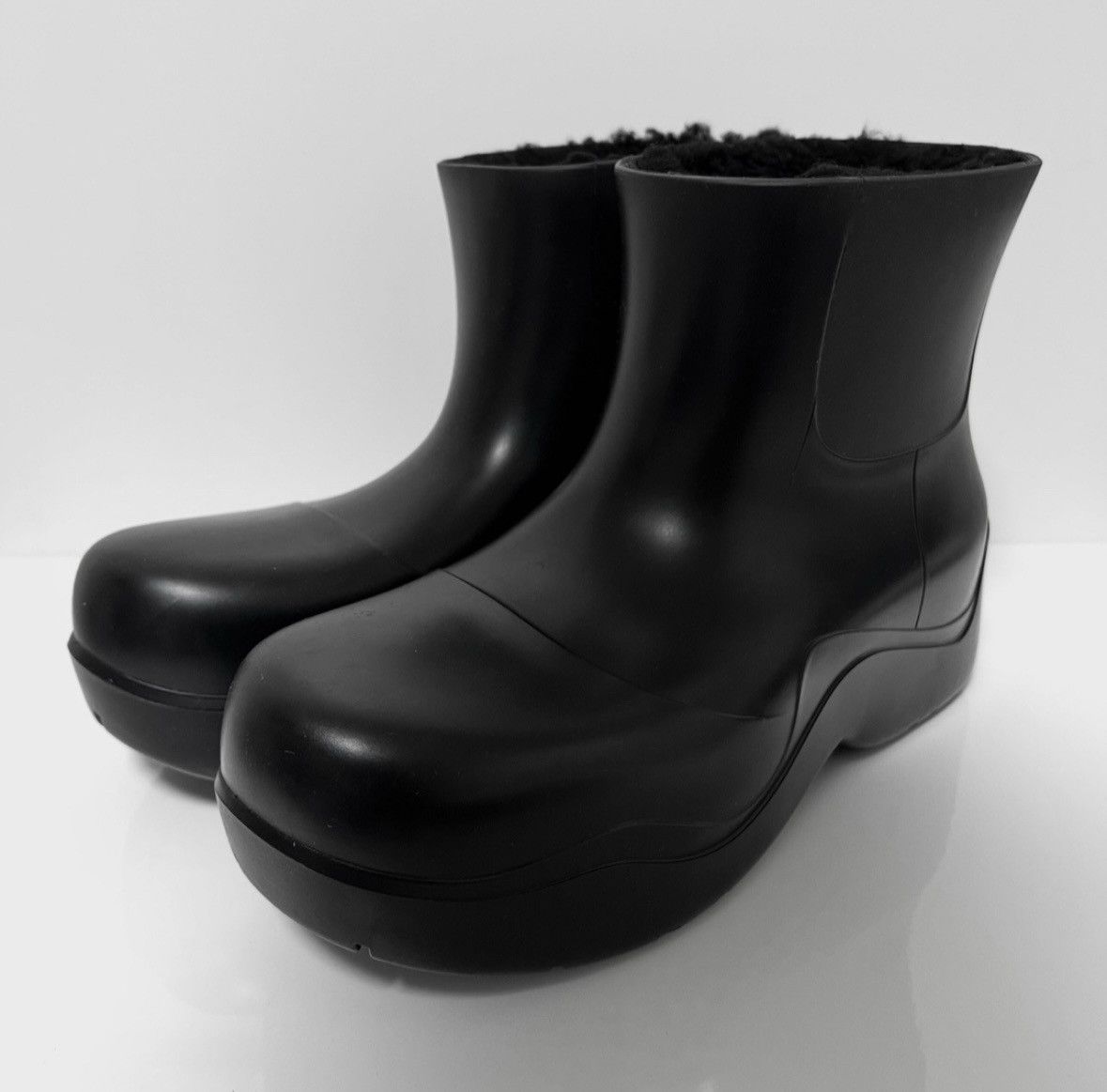 Bottega Veneta Bottega Veneta Puddle Shearling Fur Boots Size US 10 / EU 43 - 2 Thumbnail