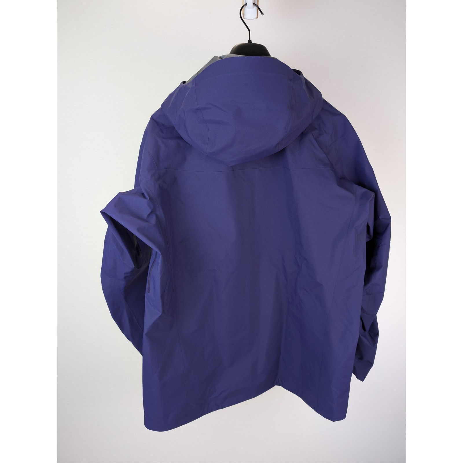 Arc'teryx o1rshd1 Alpha SV Jacket in Soulsonic / Black Size US XL / EU 56 / 4 - 12 Thumbnail