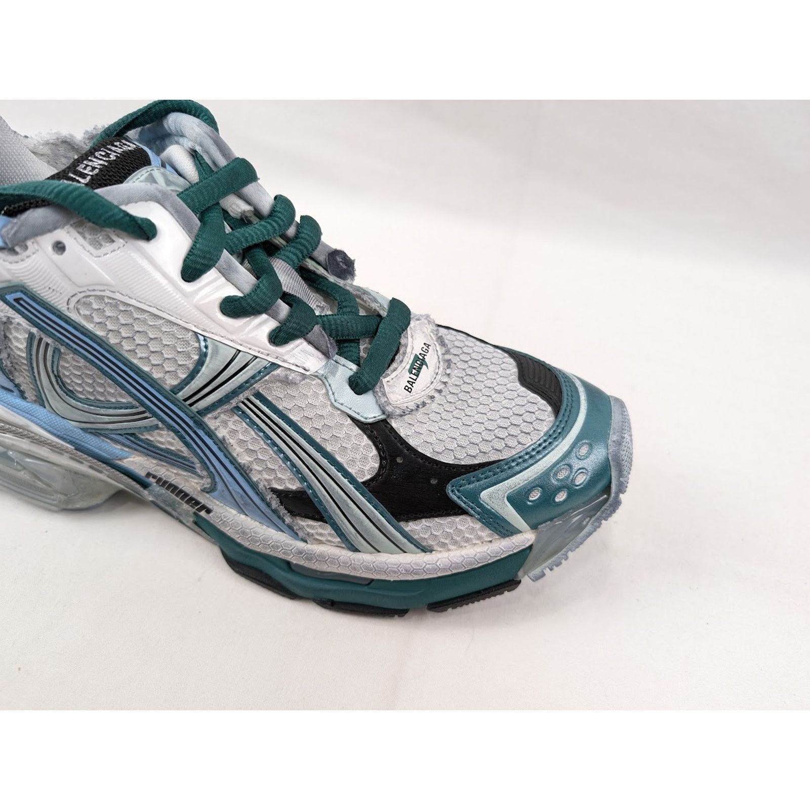 Balenciaga o1rshd1 Q:2 / Runners Gradient Mesh Rubber White/Green/Blue Size US 10 / EU 43 - 3 Thumbnail