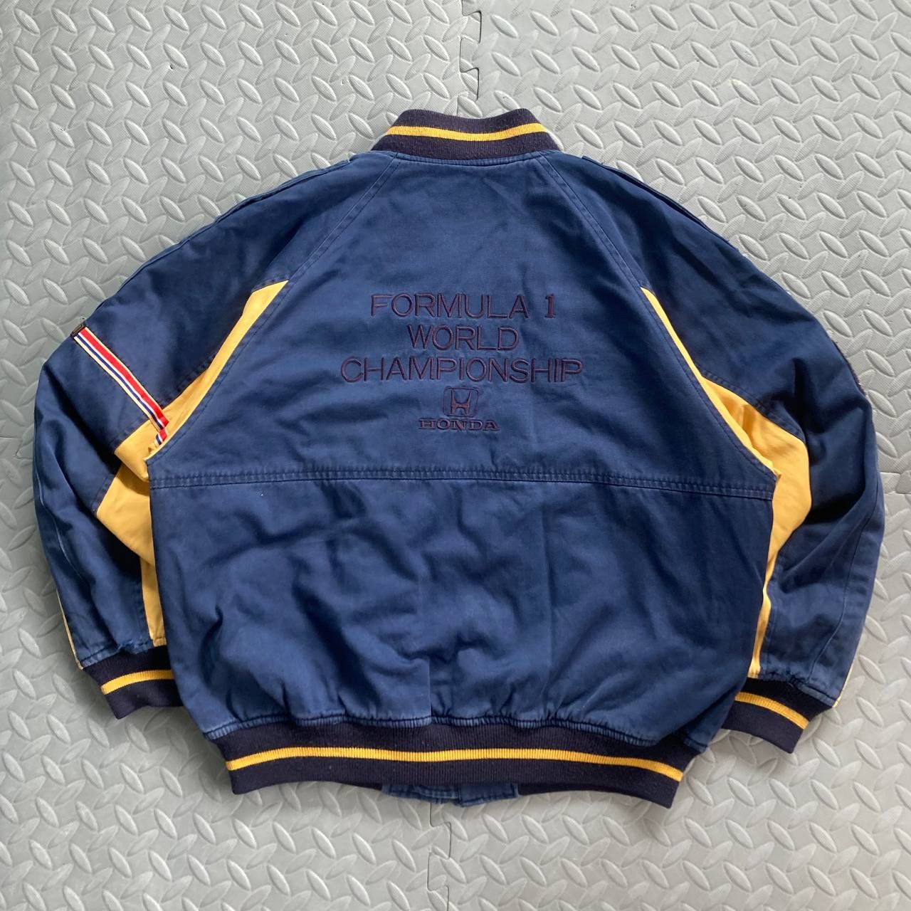 Vintage F1 Honda Championship Quilted Racing Bomber Jacket Size US L / EU 52-54 / 3 - 2 Thumbnail