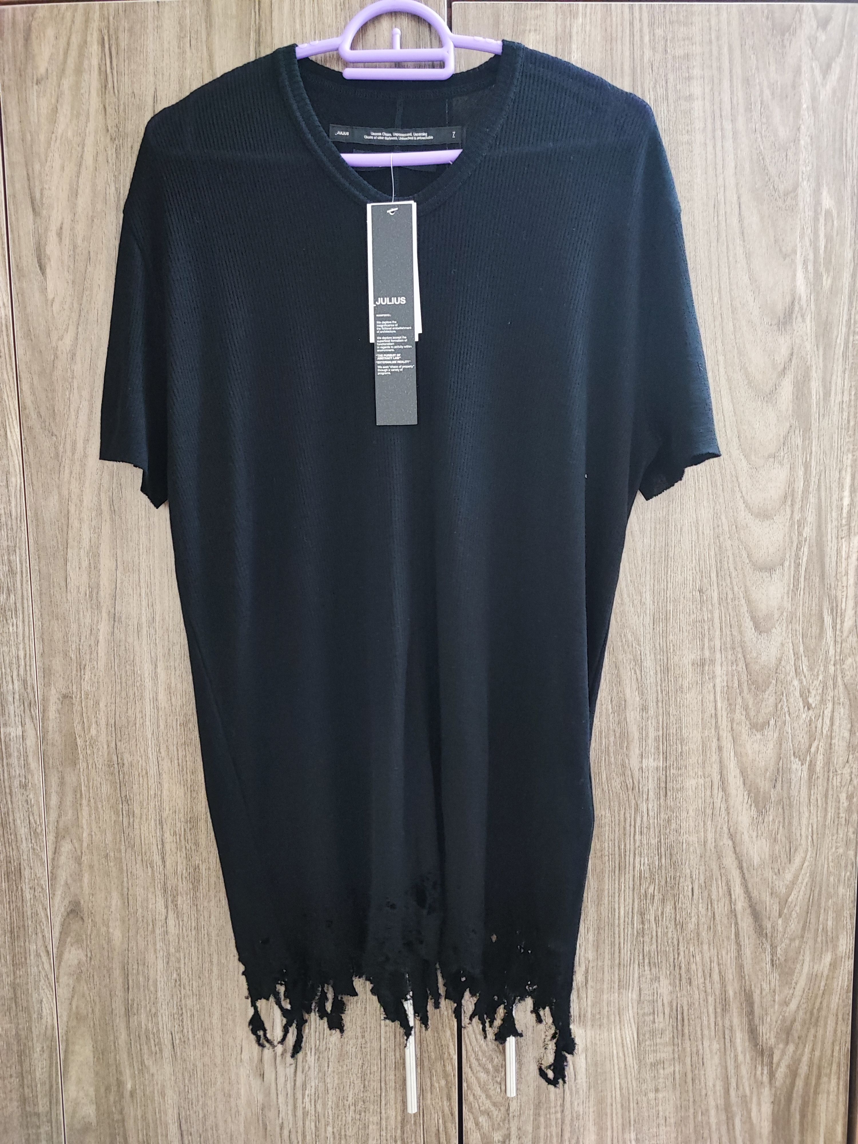 Julius Julius SS16 + SS15 Graphic Tops - 537CPM26 + 497CPM58
