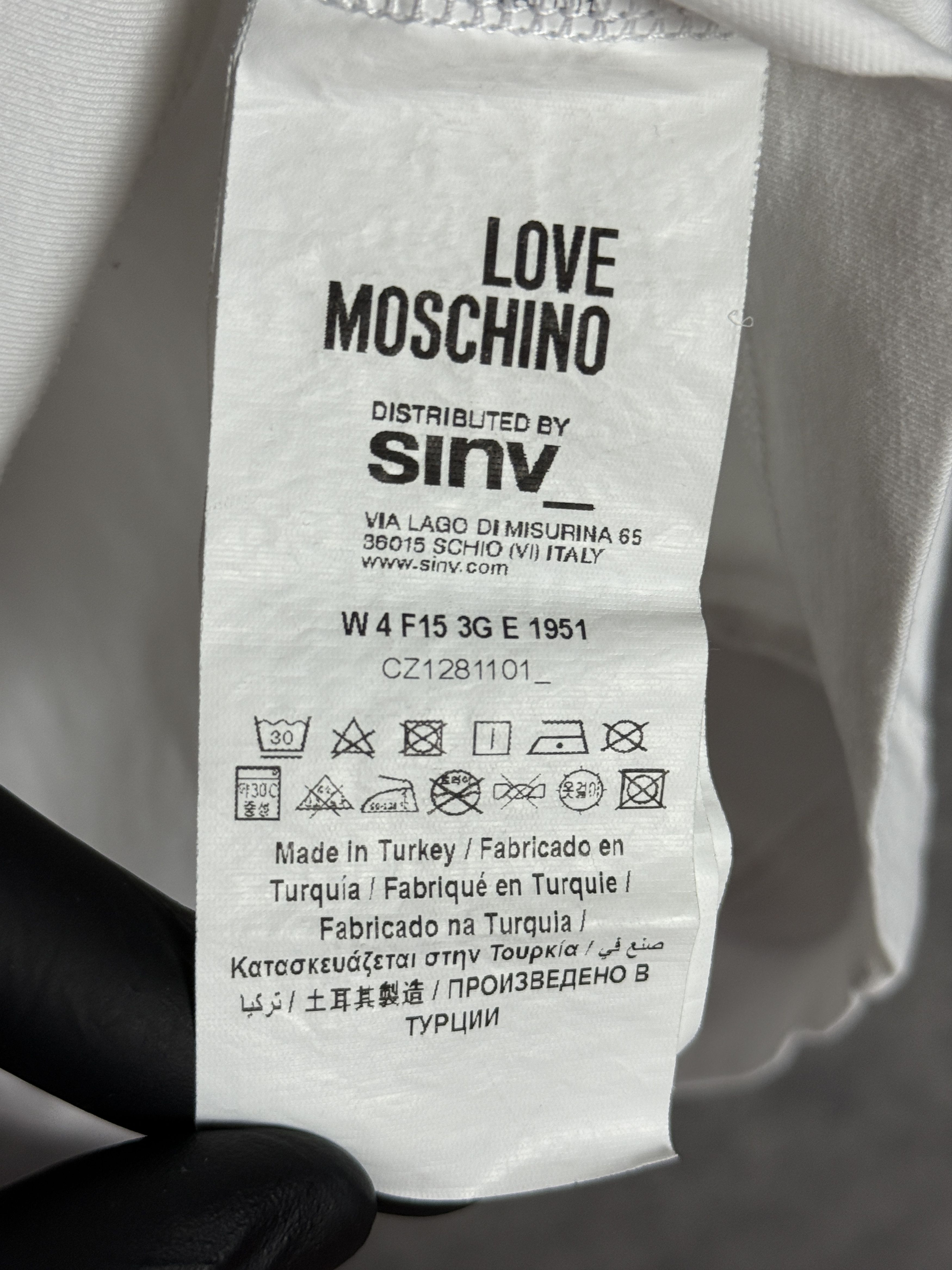 Love Moschino Love Moschino women’s t-shirt Love heart print white cotton Size M / US 6-8 / IT 42-44 - 7 Thumbnail