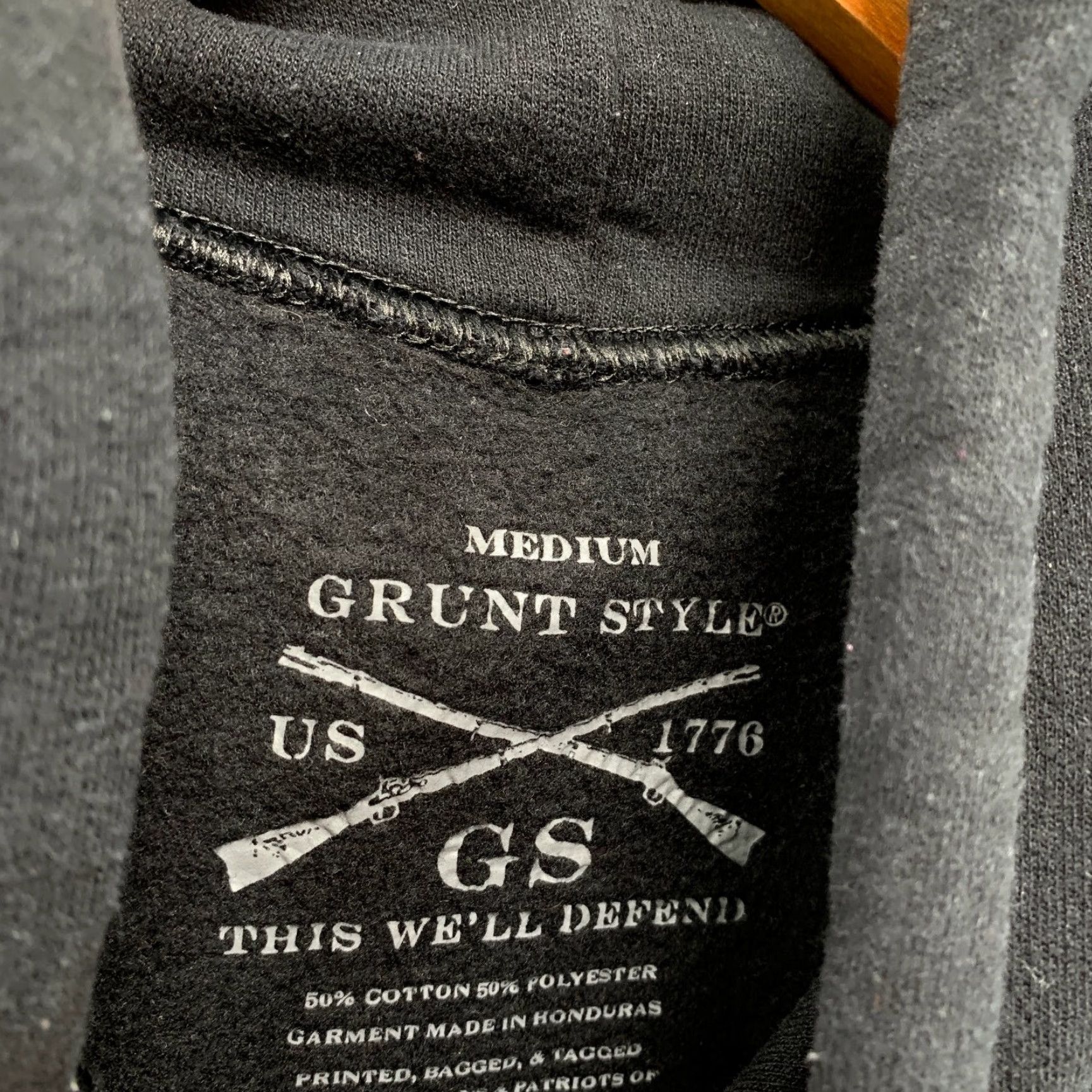 Vintage Grunt Style Sweatshirt Mens Medium Hoodie Black Boubon Makes It Better USA Flag Size US M / EU 48-50 / 2 - 4 Thumbnail
