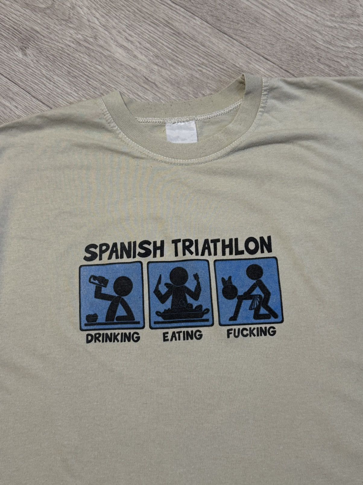 Vintage 🔷Vintage Spanish Triathlon Crazy Humor T-shirt Size US XL / EU 56 / 4 - 3 Thumbnail