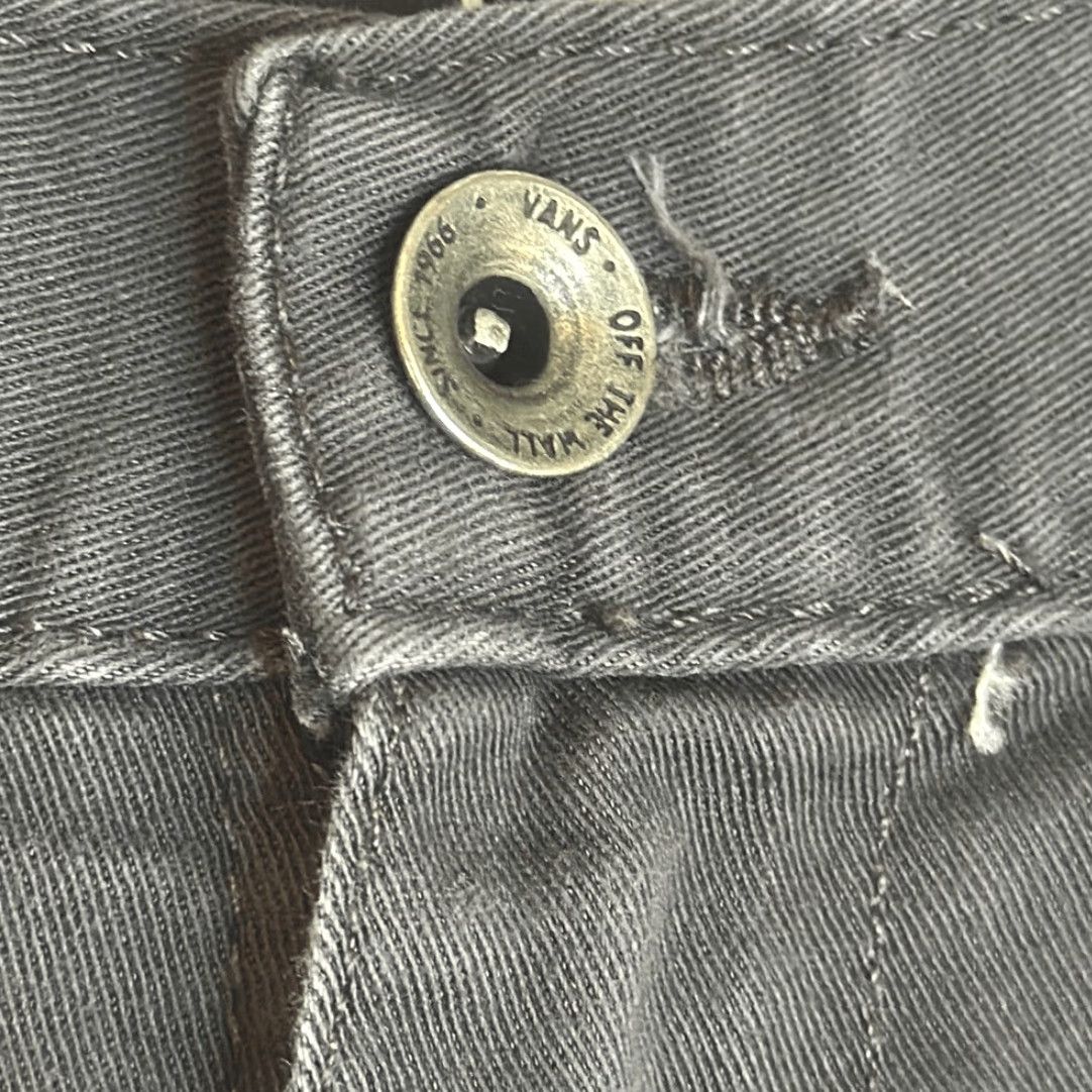 Vans VANS Off the Wall Gray Chino Pants Mens 31 Green 30 Inseam Regular 4RRC2PE Size US 31 - 4 Thumbnail