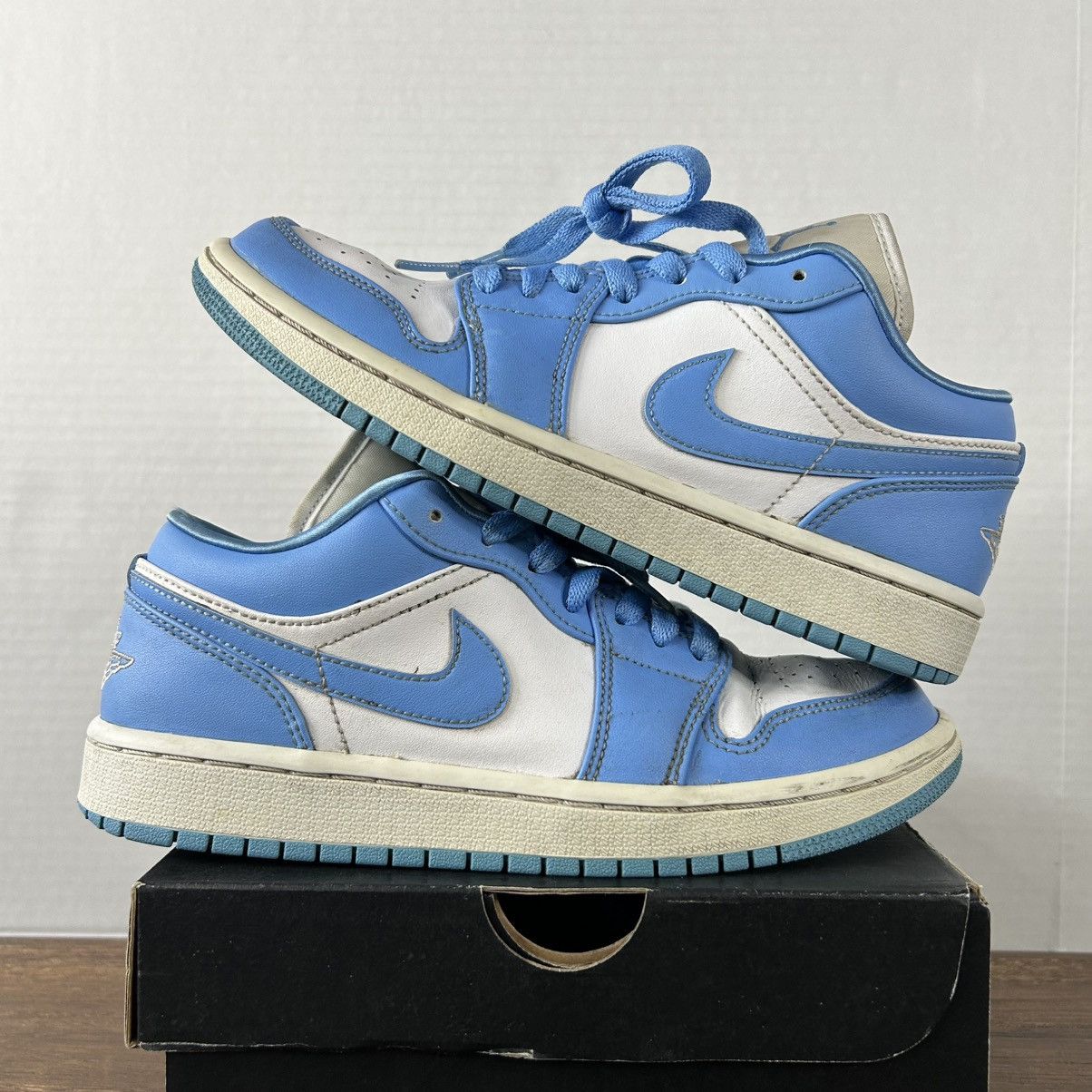 Nike Jordan 1 Low University Blue UNC Women's Size 8 Size US 8 / IT 38 - 8 Thumbnail