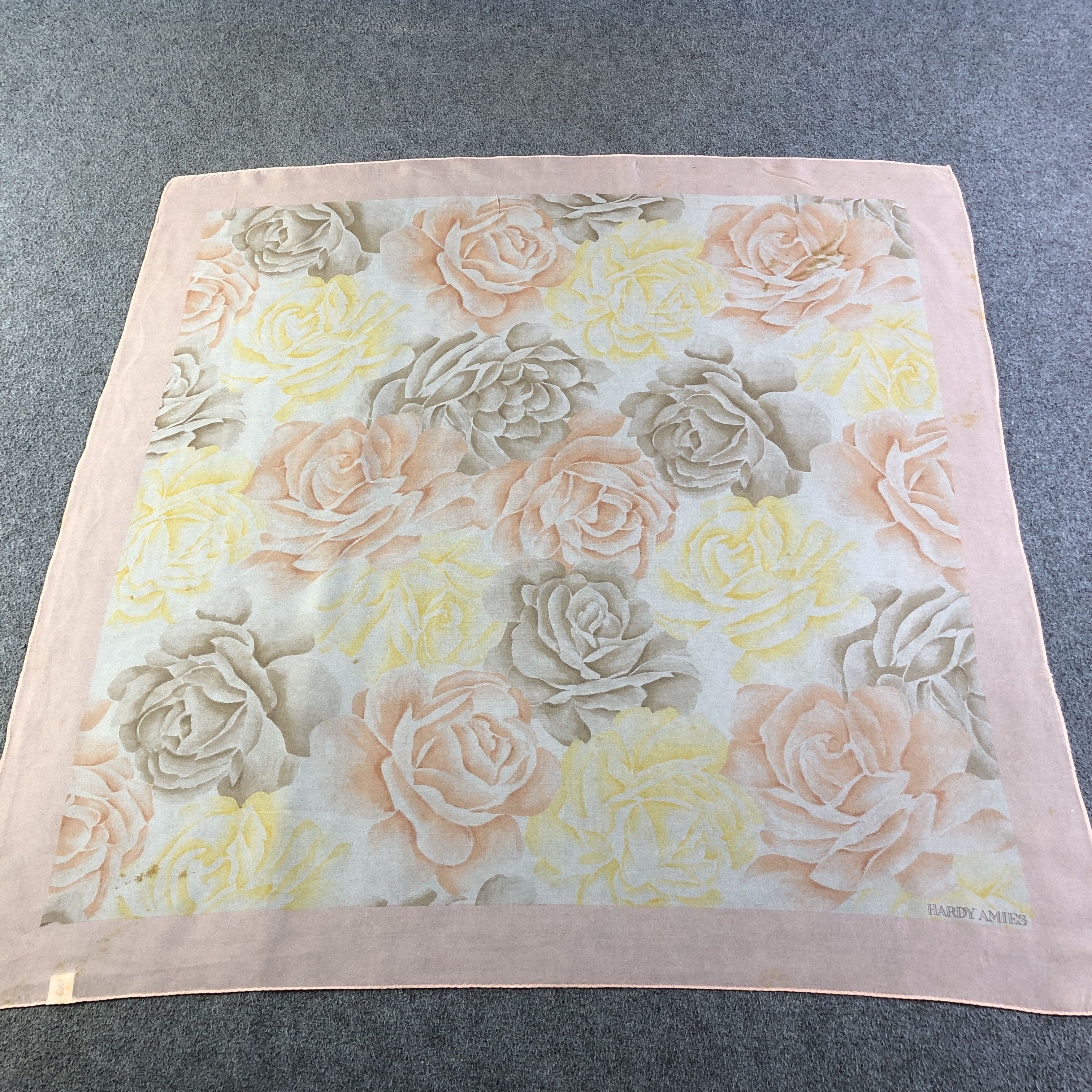 Hardy Amies Hardy Amies Floral Luxury Silk Scarf M1006 Size ONE SIZE - 2 Thumbnail