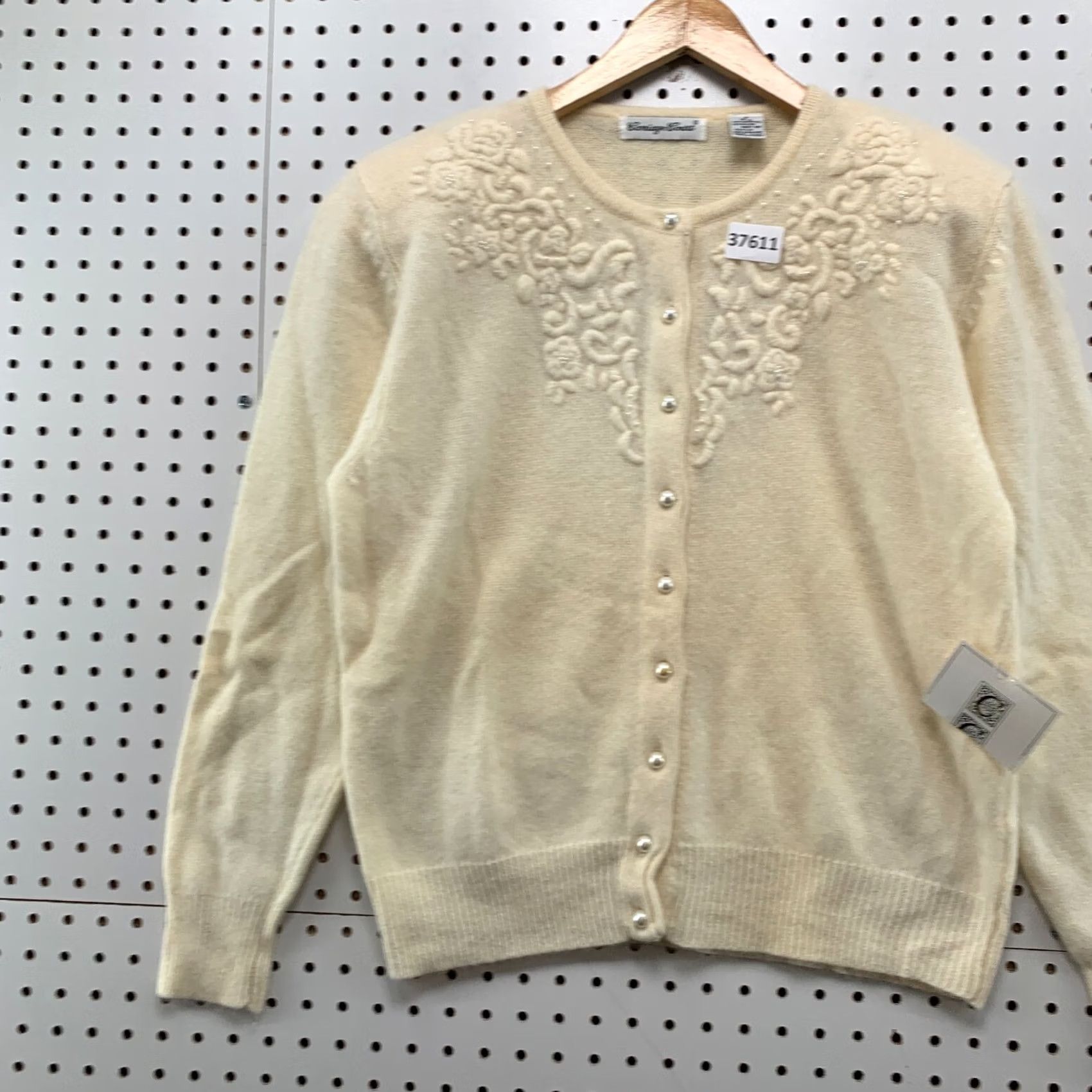 Vintage VINTAGE Carriage Court Wool Angkor Button Cardigan Women Small Ivory Embroider Size S / US 4 / IT 40 - 3 Thumbnail