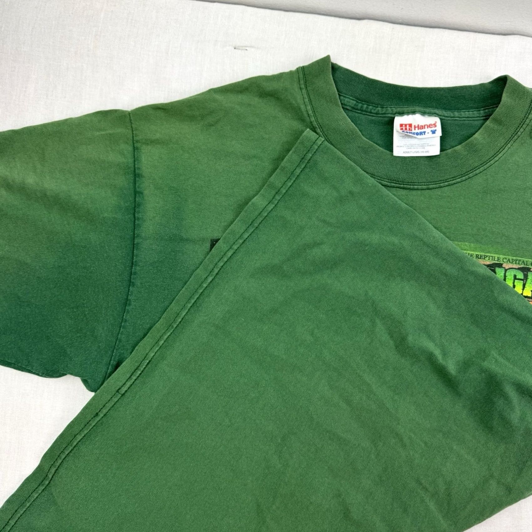 Hanes VINTAGE Hanes T-Shirt Adult Large Green Nature Animals 90s Tigers Shirt Mens Size US L / EU 52-54 / 3 - 6 Thumbnail