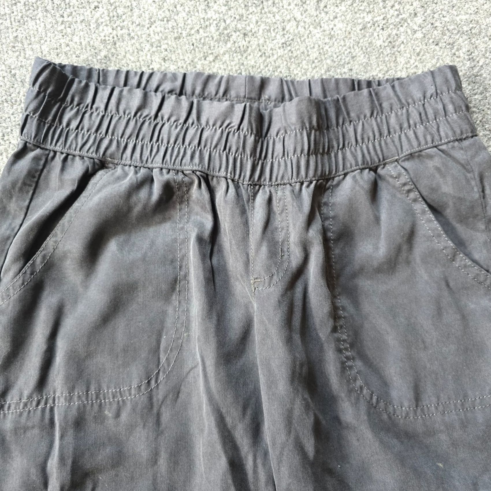 Athleta VINTAGE Athleta Pants Womens Size 4 Gray Joggers Tencel Pull On Cropped Capri Capsule Size 27" / US 4 / IT 40 - 2 Thumbnail
