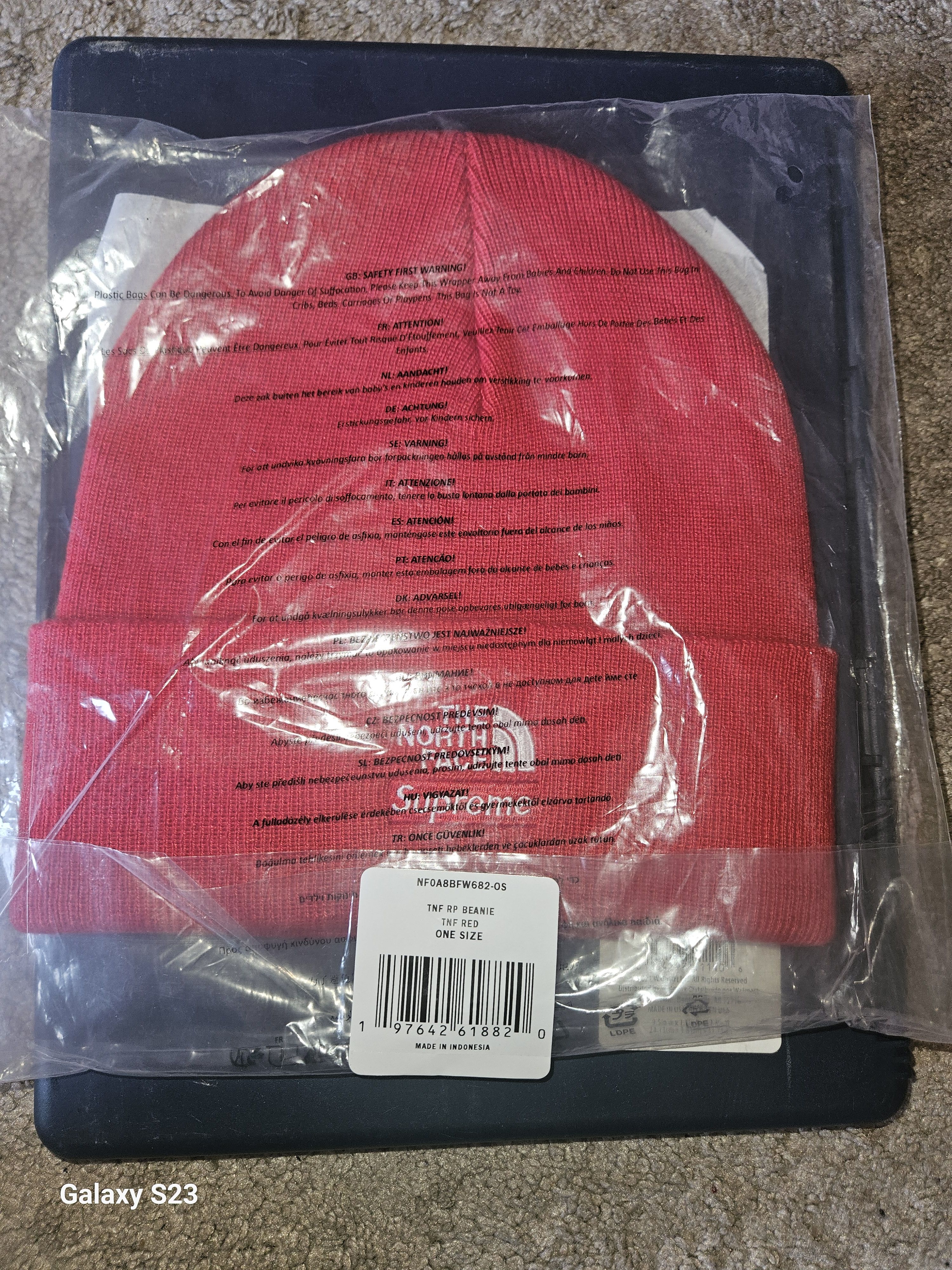 Supreme × The North Face Supreme FW25 The North Face Red Beanie OS Size ONE SIZE - 1 Thumbnail