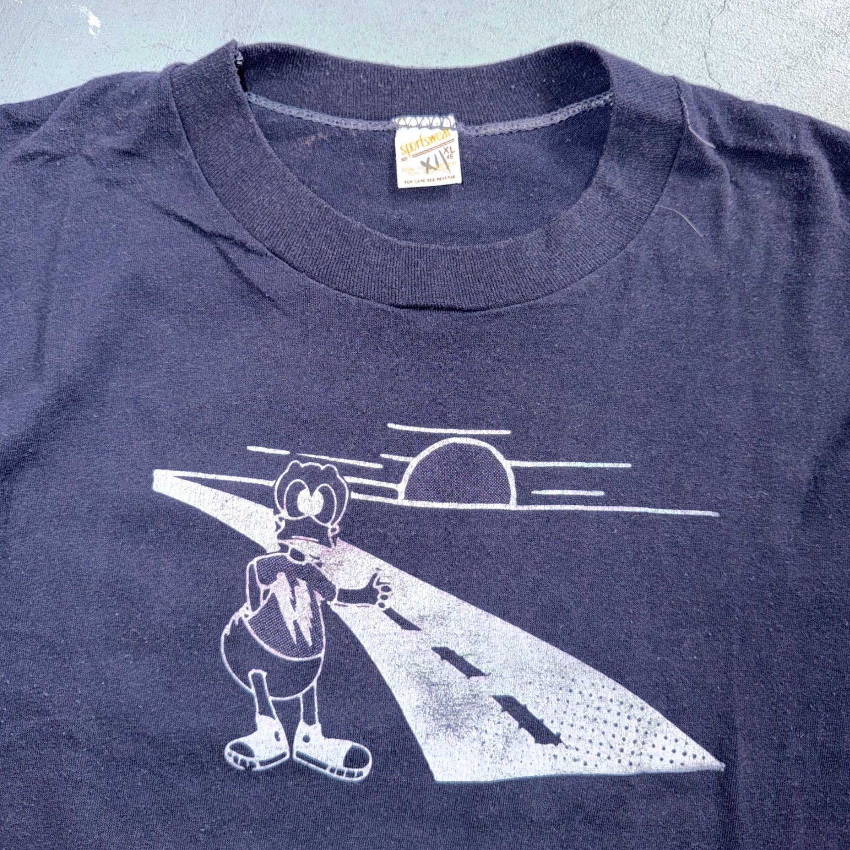 Vintage VTG T Shirt Navy XL Vintage 70s 80s Southern Rock Band Music 3D Emblem Crew Neck Short Sleeve Men Size US XL / EU 56 / 4 - 2 Thumbnail