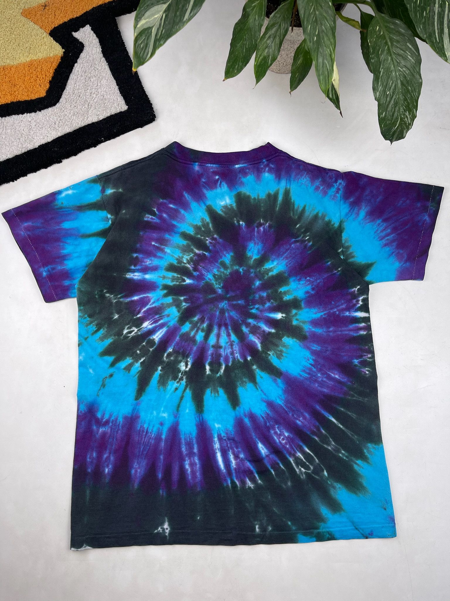 Liquid Blue 1990 GRATEFUL DEAD DANCING SKULLS TEE VINTAGE skeleton Size US L / EU 52-54 / 3 - 2 Thumbnail