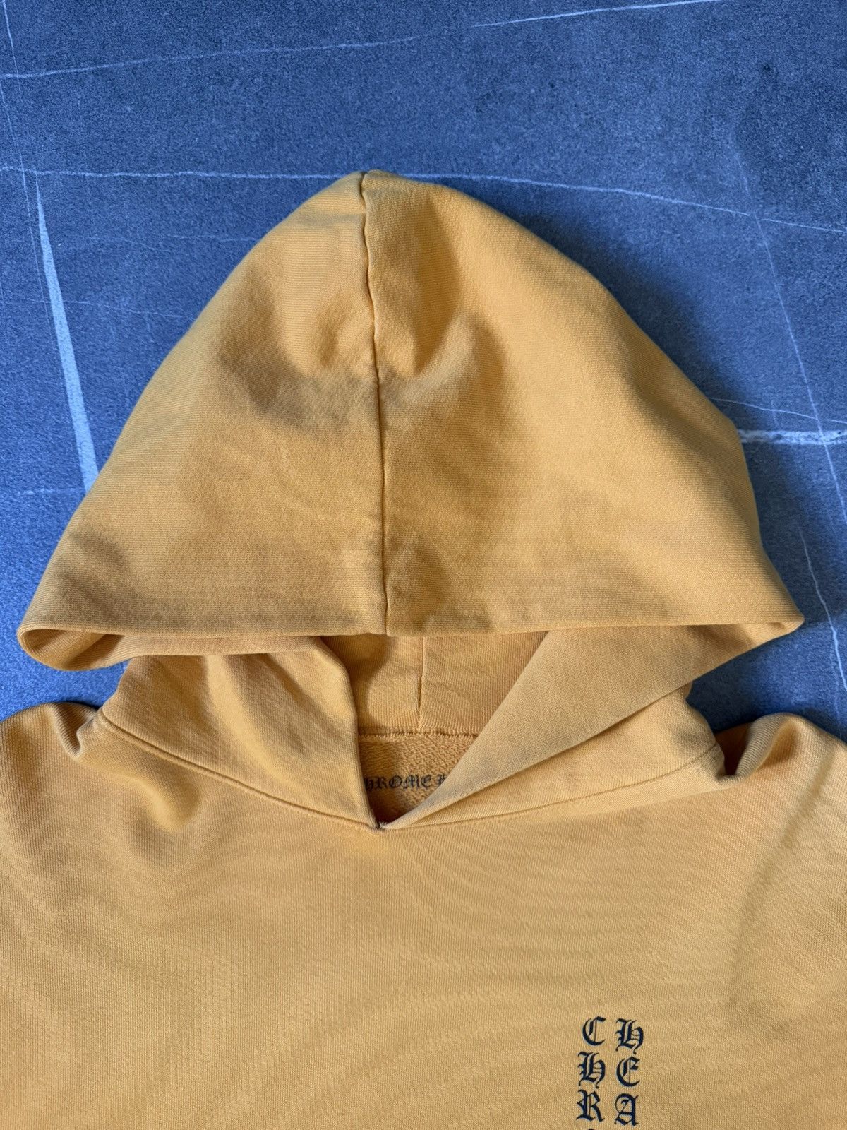 Chrome Hearts Chrome Hearts Vertical Logo Yellow Hoodie Size US M / EU 48-50 / 2 - 6 Thumbnail