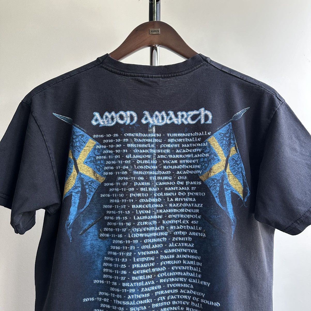 Band Tees Vintage Amon Amarth Metal Band Tour Tee 2016 Size US M / EU 48-50 / 2 - 4 Thumbnail