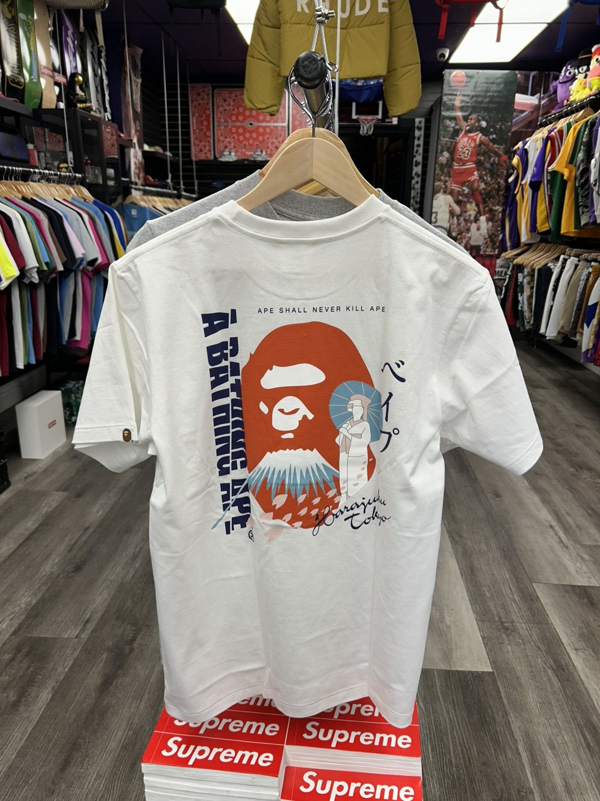 Bape “Ape Shall Never Kill” T-shirt Size US M / EU 48-50 / 2 - 2 Thumbnail