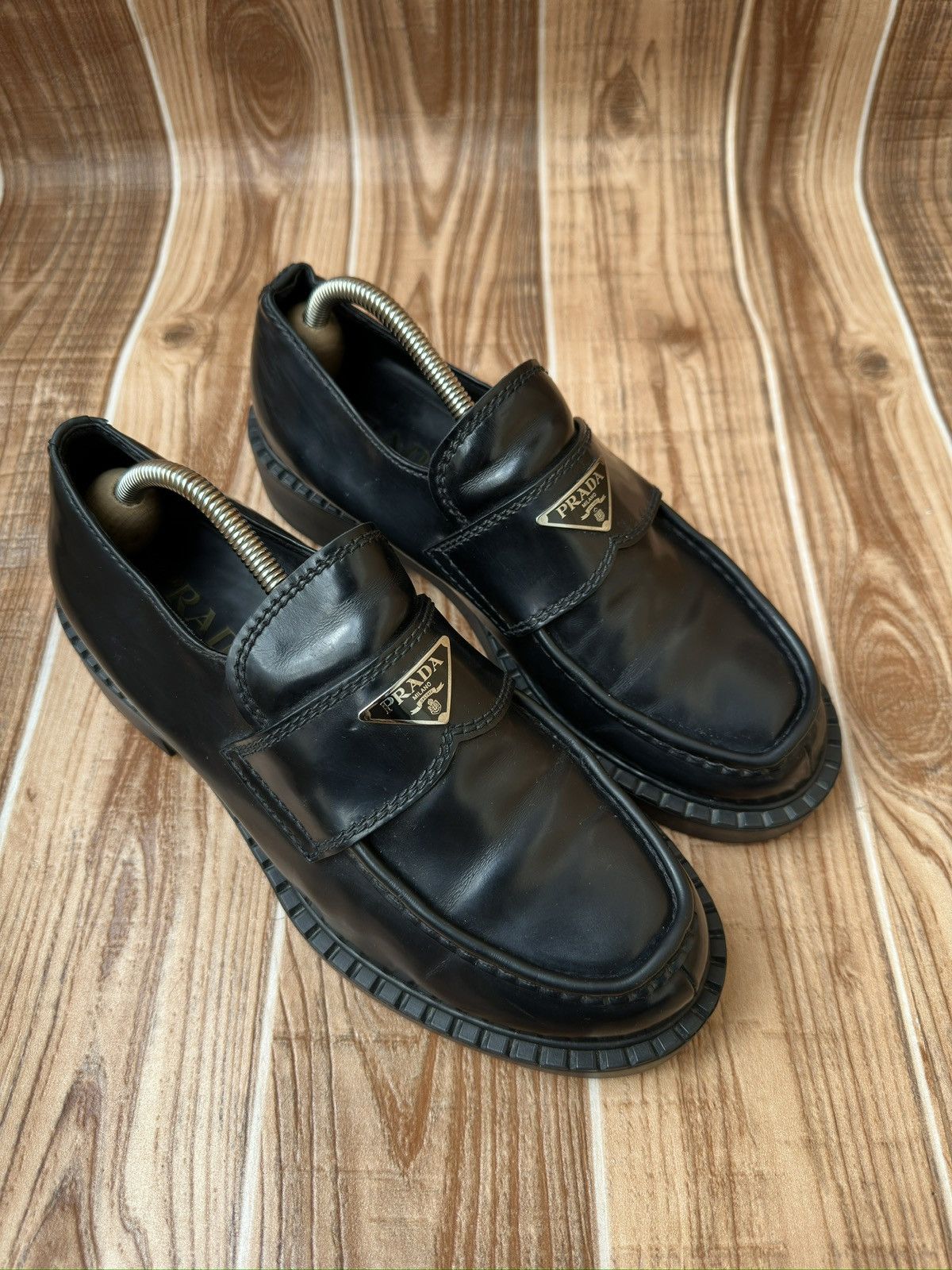 Prada Prada Brushed Leather Logo Loafers Size US 7.5 / EU 40-41 - 3 Thumbnail