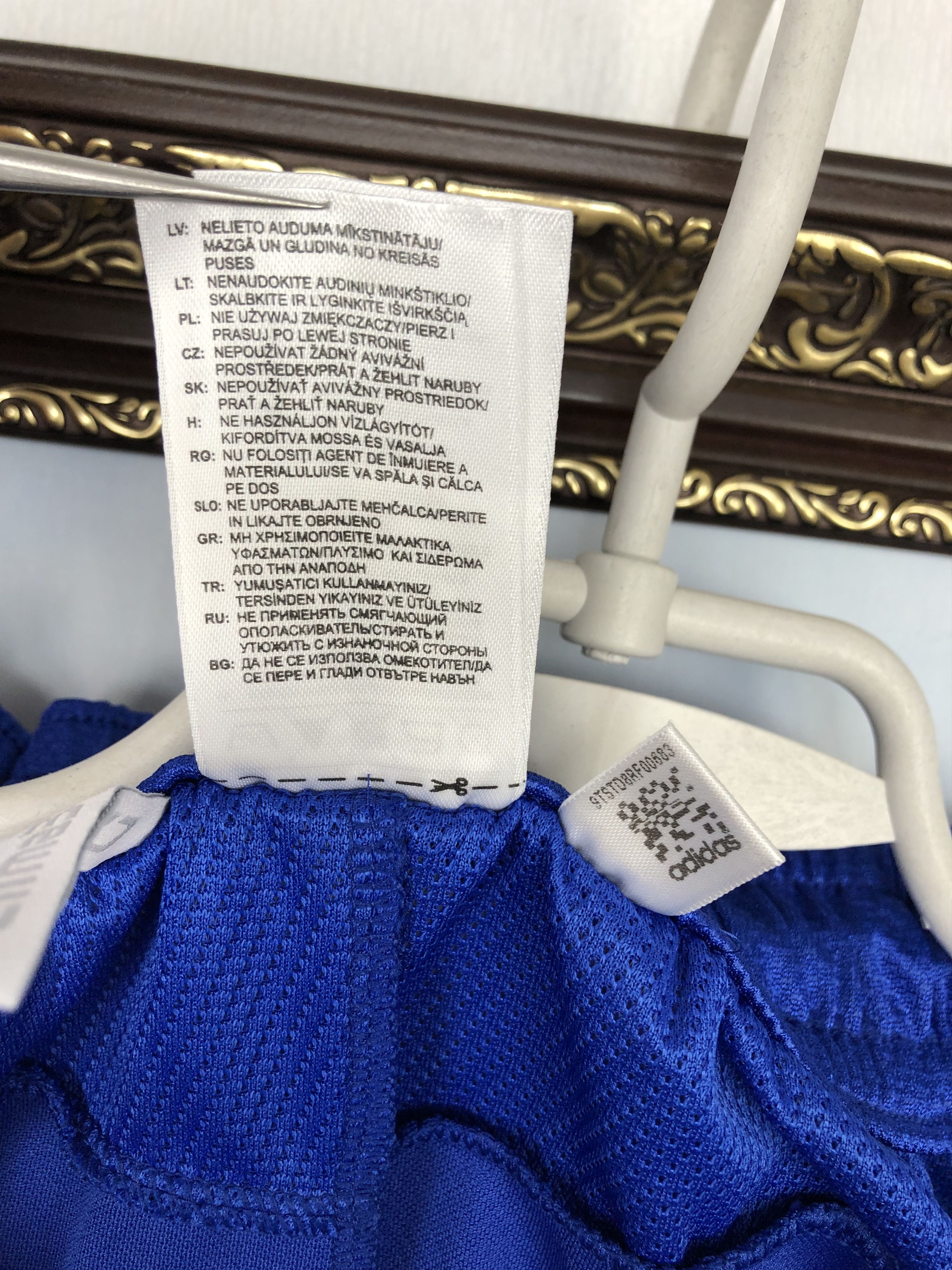 Adidas Vintage Adidas Chelsea Football Shorts Soccer Track L Size US 34 / EU 50 - 9 Thumbnail
