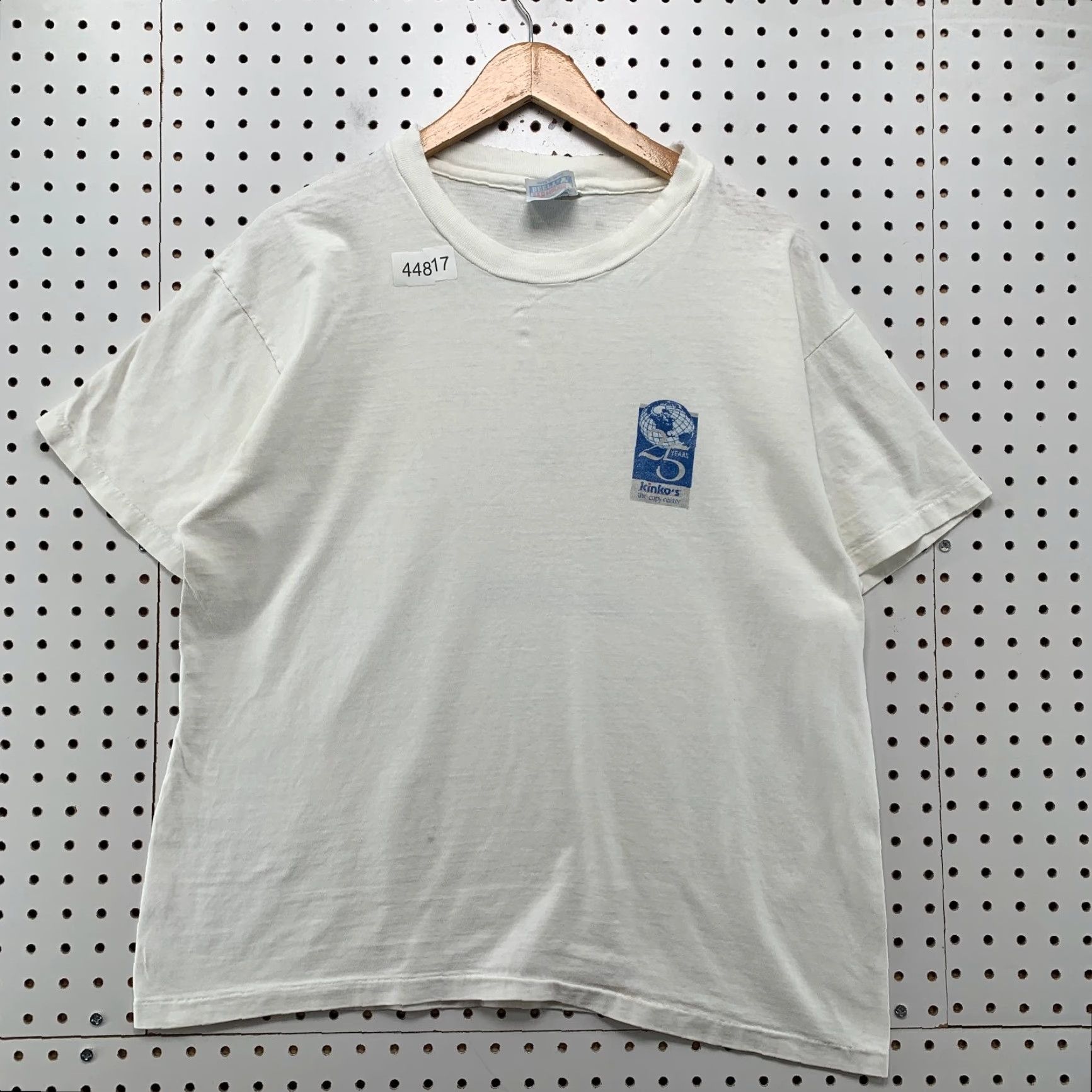 Hanes VINTAGE Kinkos Smiley Face Shirt Mens L White Hanes T-Shirt 90s Cyber Punk Hippie Hi Tech Funny USA Women/Men Size US L / EU 52-54 / 3 - 2 Thumbnail