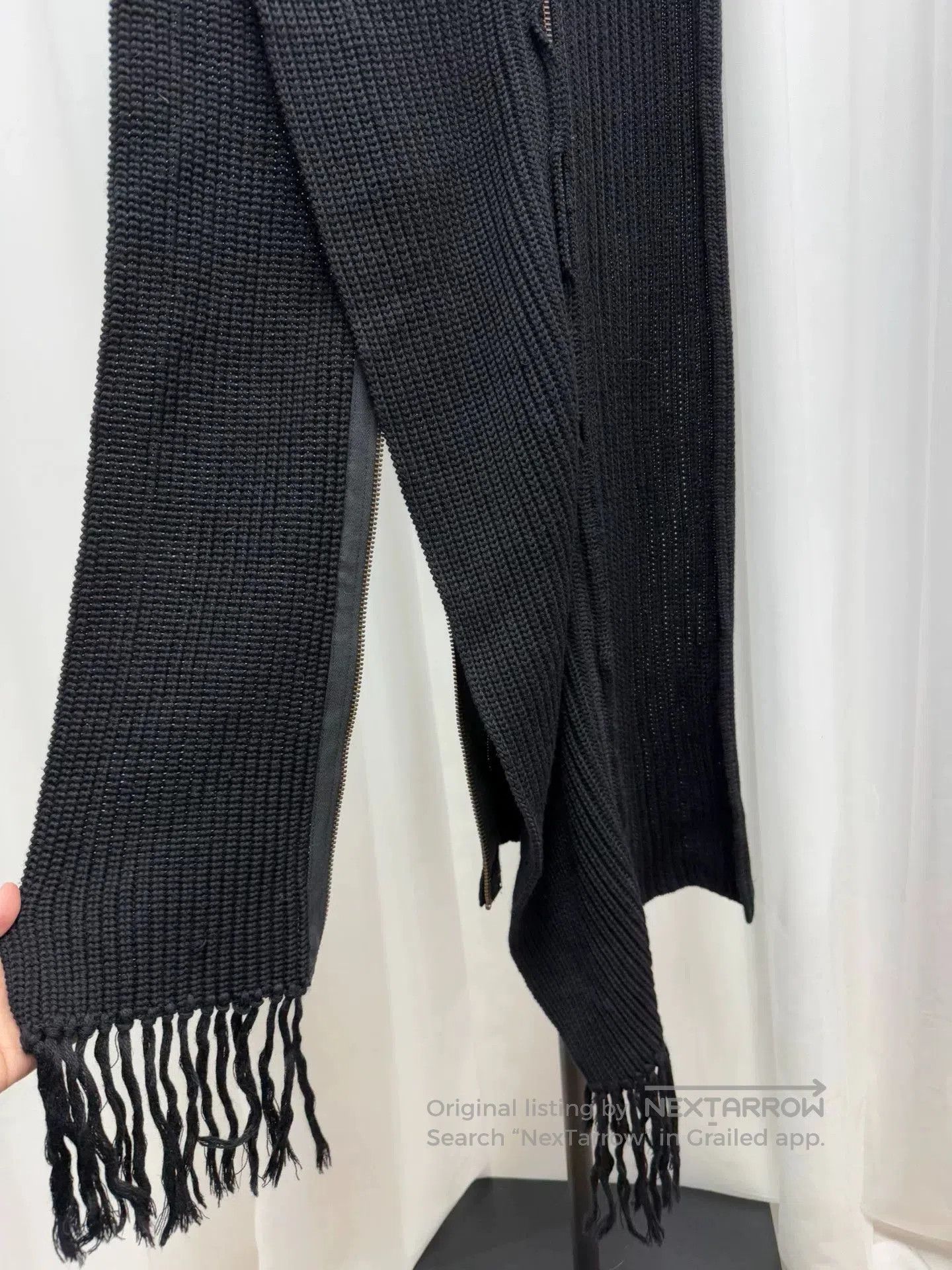 The Viridi-anne Viride Anne Oversized Zip Wool Scarf. Size ONE SIZE - 8 Thumbnail