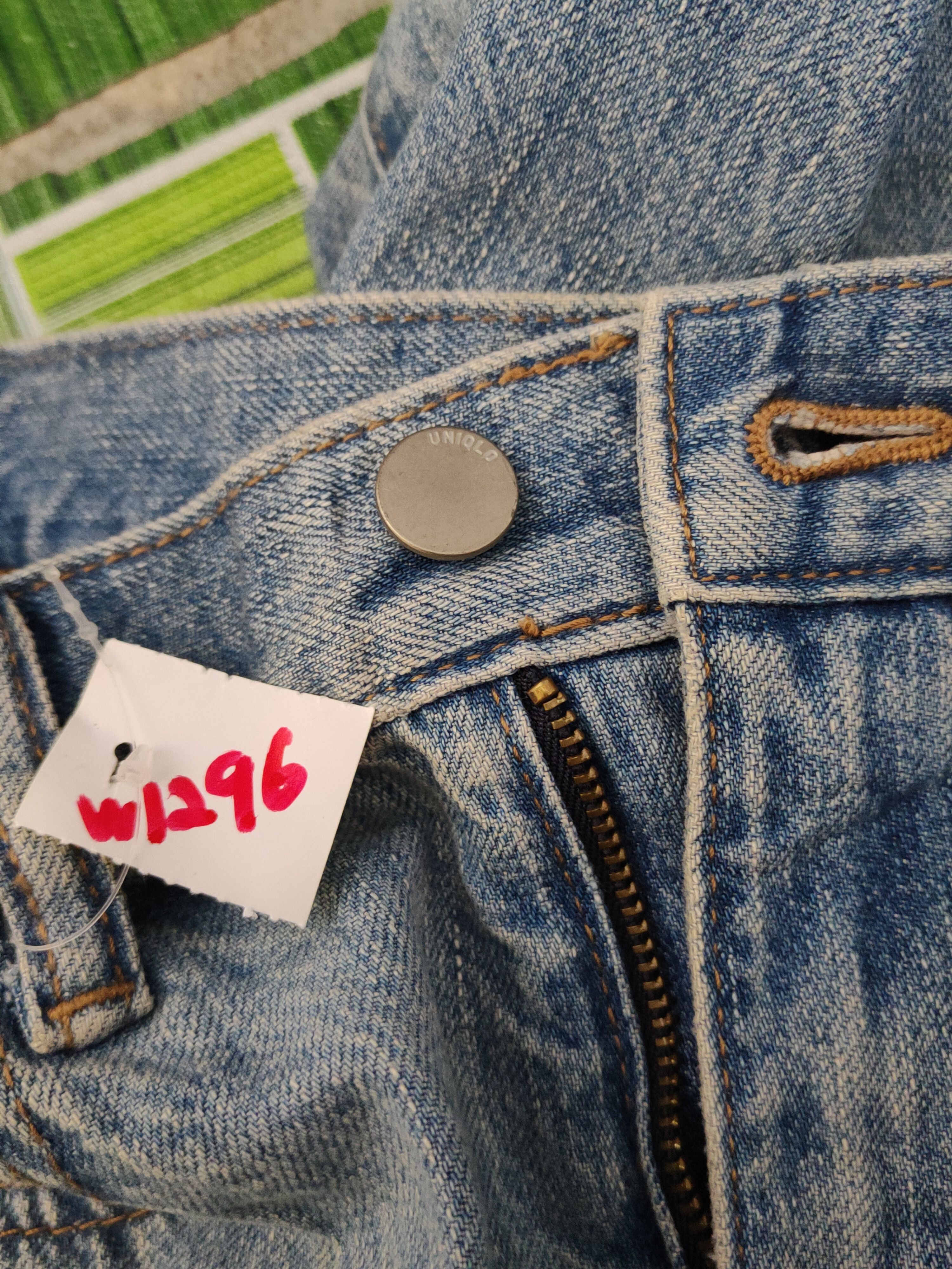 Japanese Brand Uniqlo fabric by kaihara Distress Ripped denim Jeans #W1296 Size US 27 - 17 Thumbnail