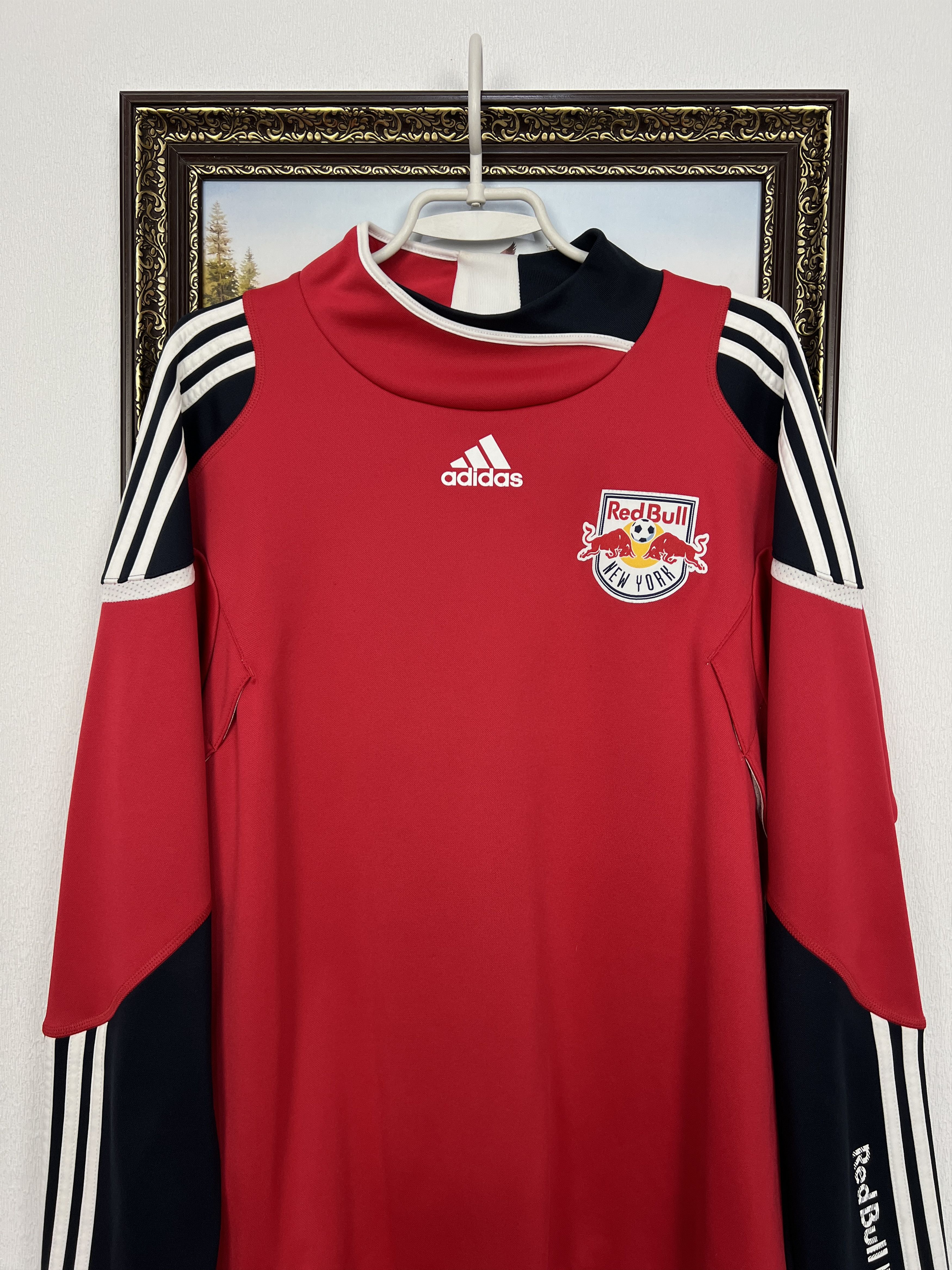 Adidas Vintage Adidas Red Bull Salzburg Football Train Sweatshirt Size US L / EU 52-54 / 3 - 2 Thumbnail