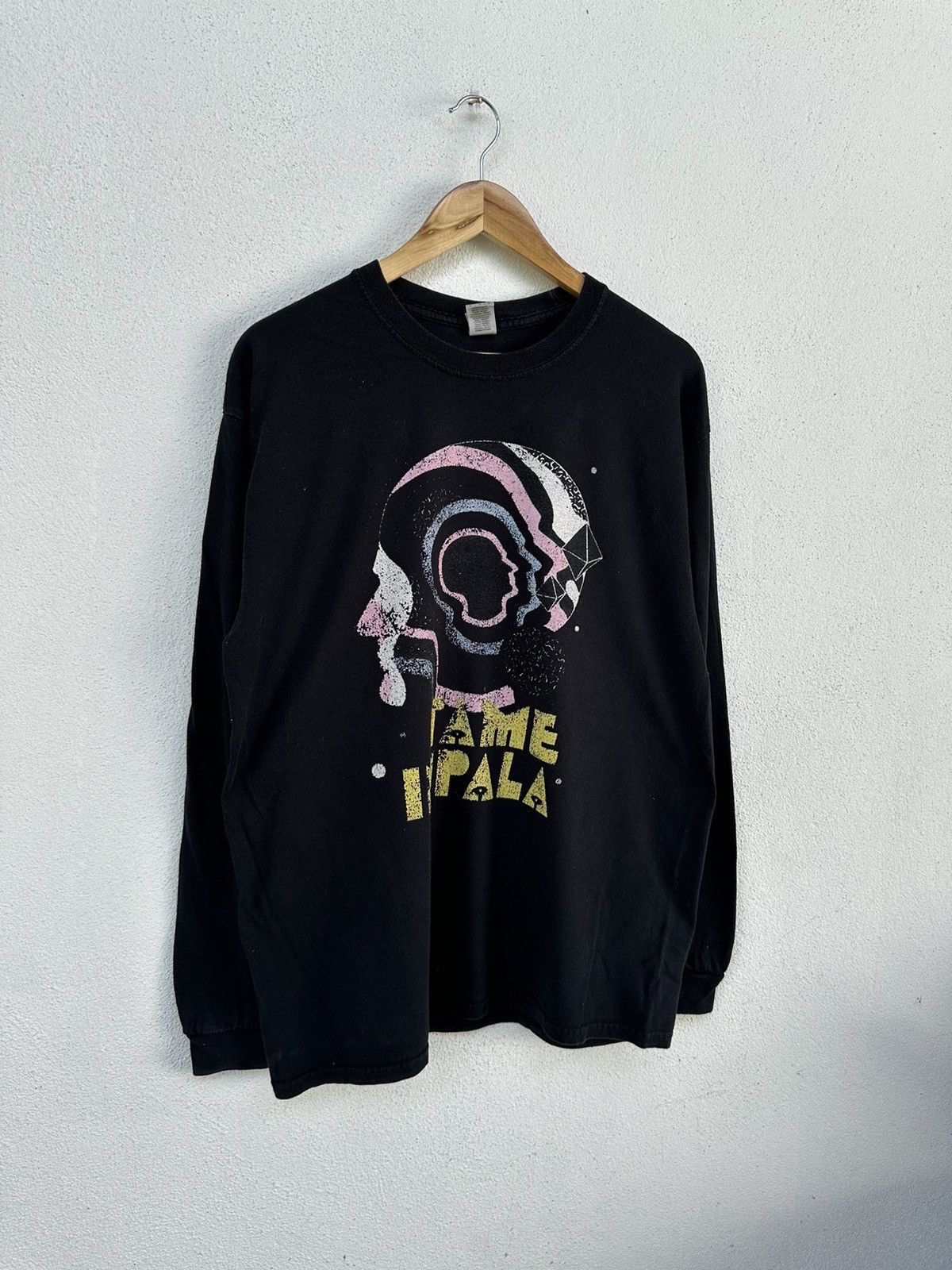 Band Tees Tame impala pyschedelic long sleeve Size US L / EU 52-54 / 3 - 3 Thumbnail