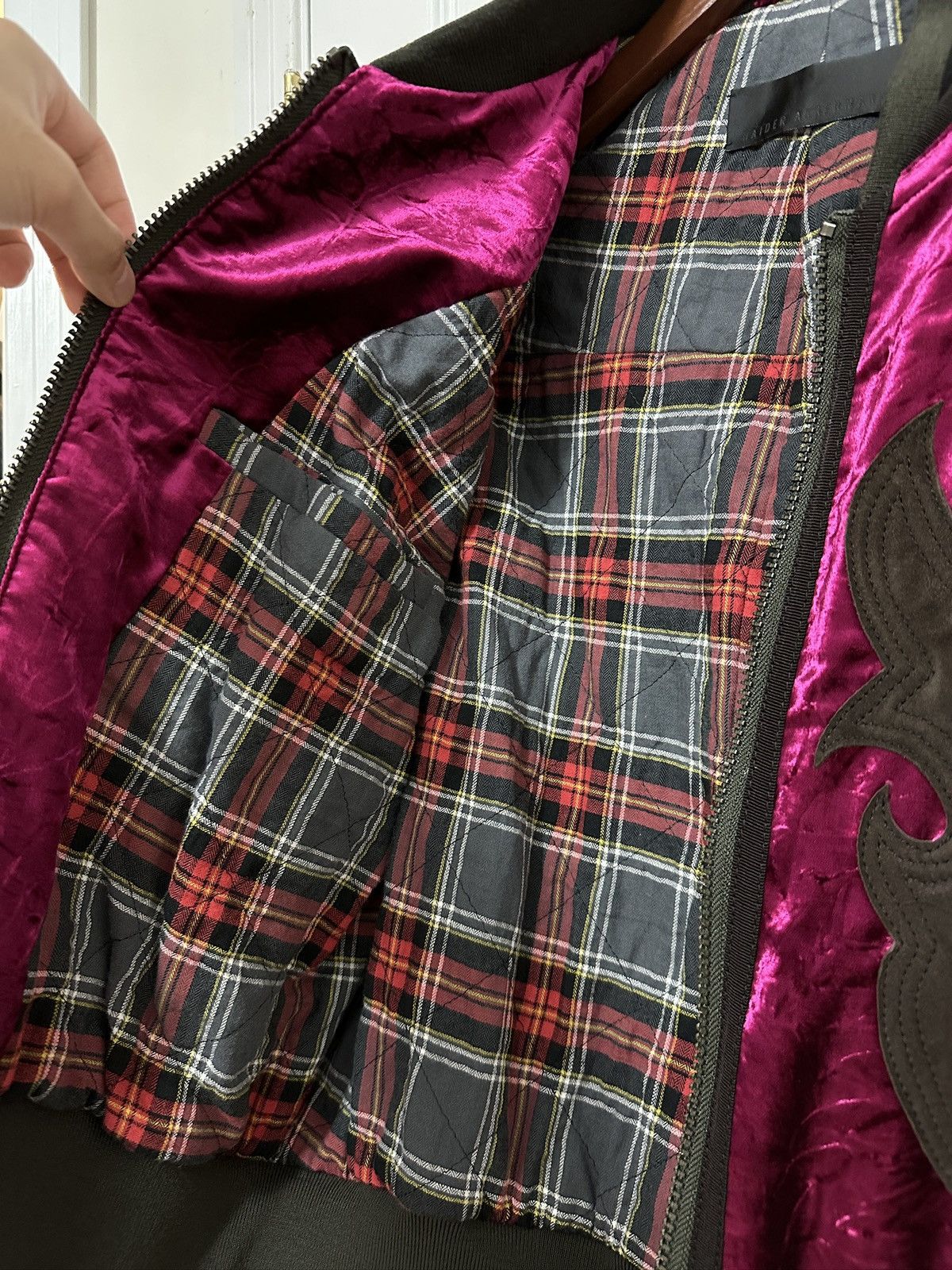 Haider Ackermann Crushed Velvet Cropped Bomber Jacket w/ Suede Appliqués Size US XS / EU 42 / 0 - 8 Thumbnail