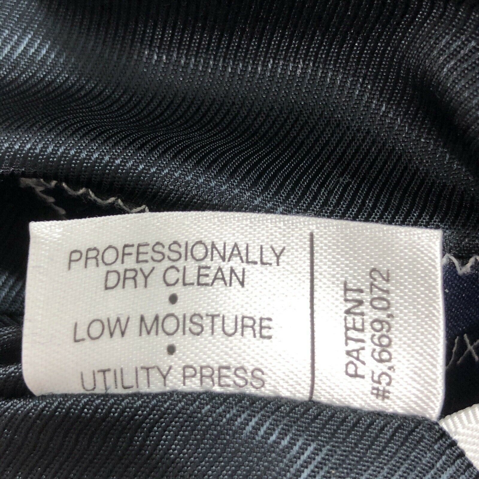 Daniel Cremieux Daniel Cremieux Size 44R Loro Piana Navy Pinstripe Blazer Size 44R - 6 Thumbnail