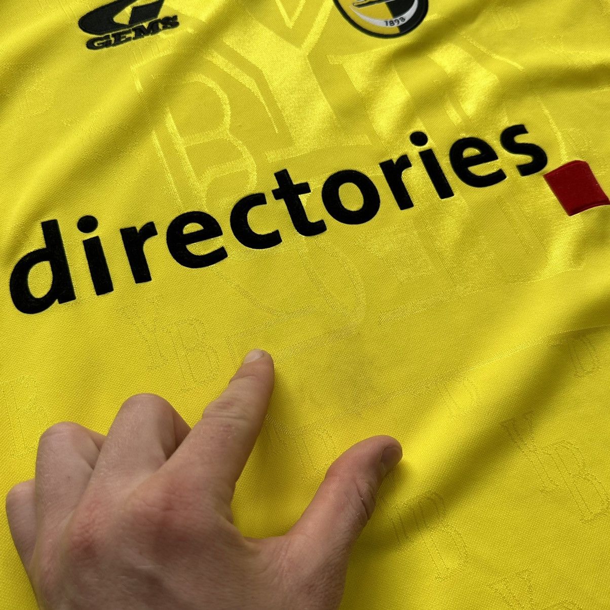 Vintage Gems BSC Young Boys 2004-2005 Home #16 Melunovic Signature Size US L / EU 52-54 / 3 - 9 Thumbnail