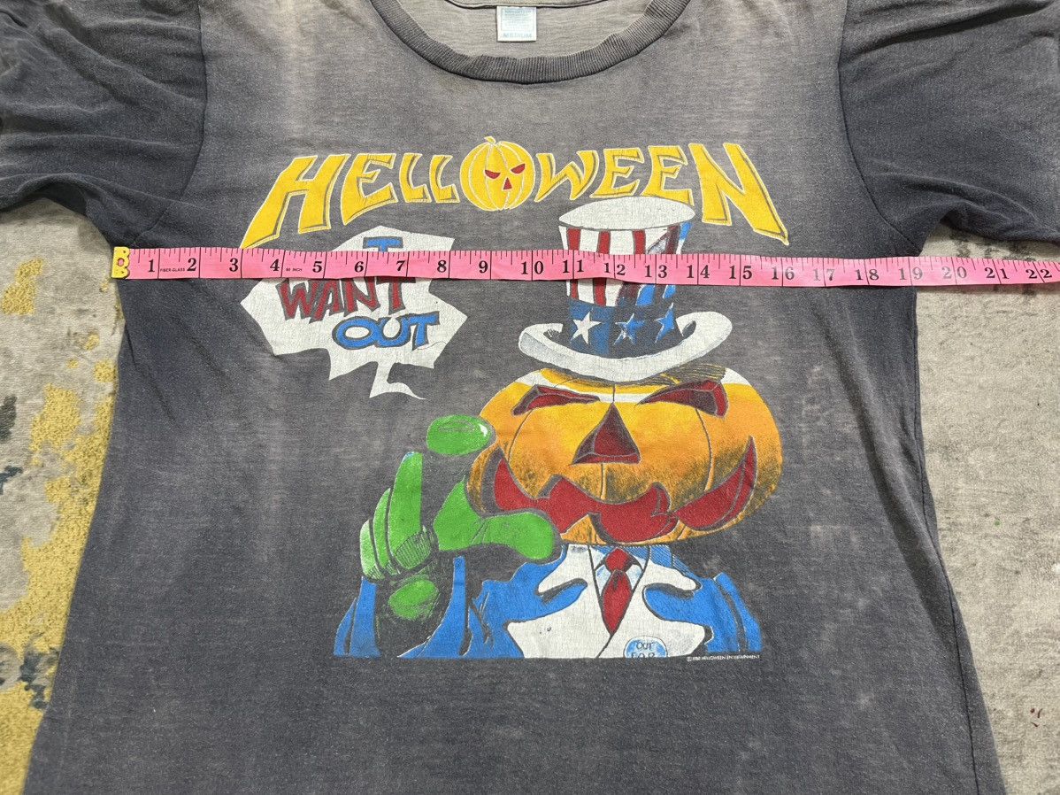 Vintage Vintage 1988’s HELLOWEEN Distrssed Tour Band Tshirt Size US M / EU 48-50 / 2 - 10 Thumbnail