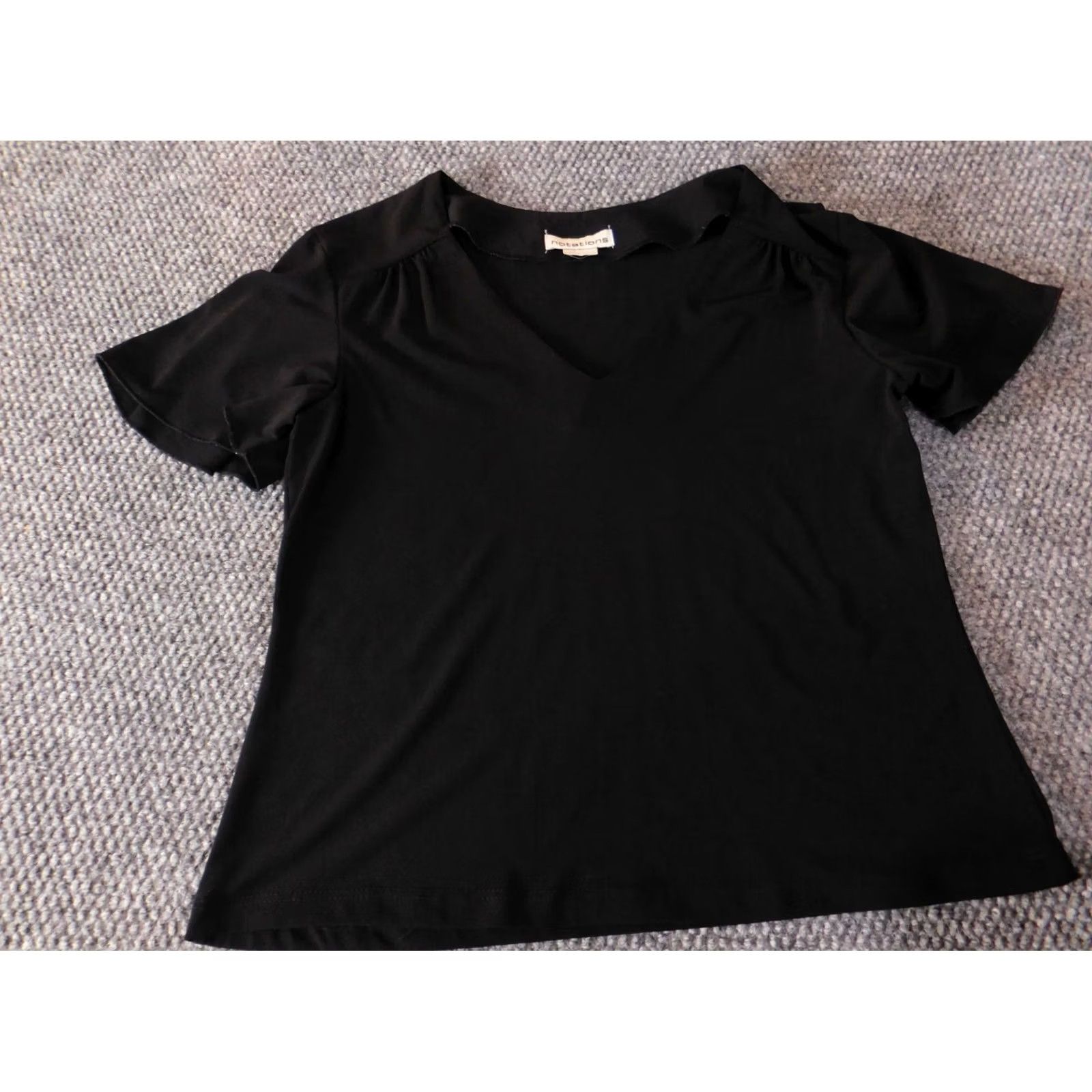 Vintage Notations Womens Blouse Shirt M Black V-Neck Short Sleeve Pullover Casual Regular Polyester Rayon Button Lightweight Stretch Classic Size M / US 6-8 / IT 42-44 - 3 Thumbnail