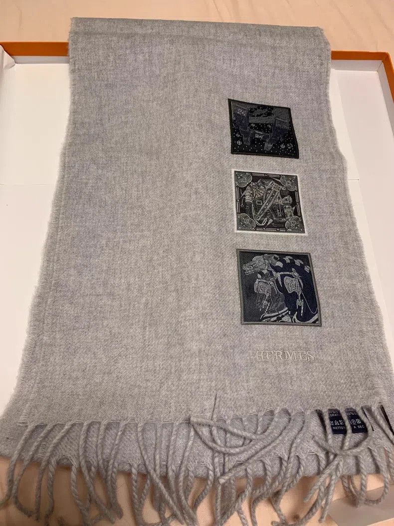 Hermes Hermes Scarf, cashmere, mulberry silk Size ONE SIZE - 4 Thumbnail
