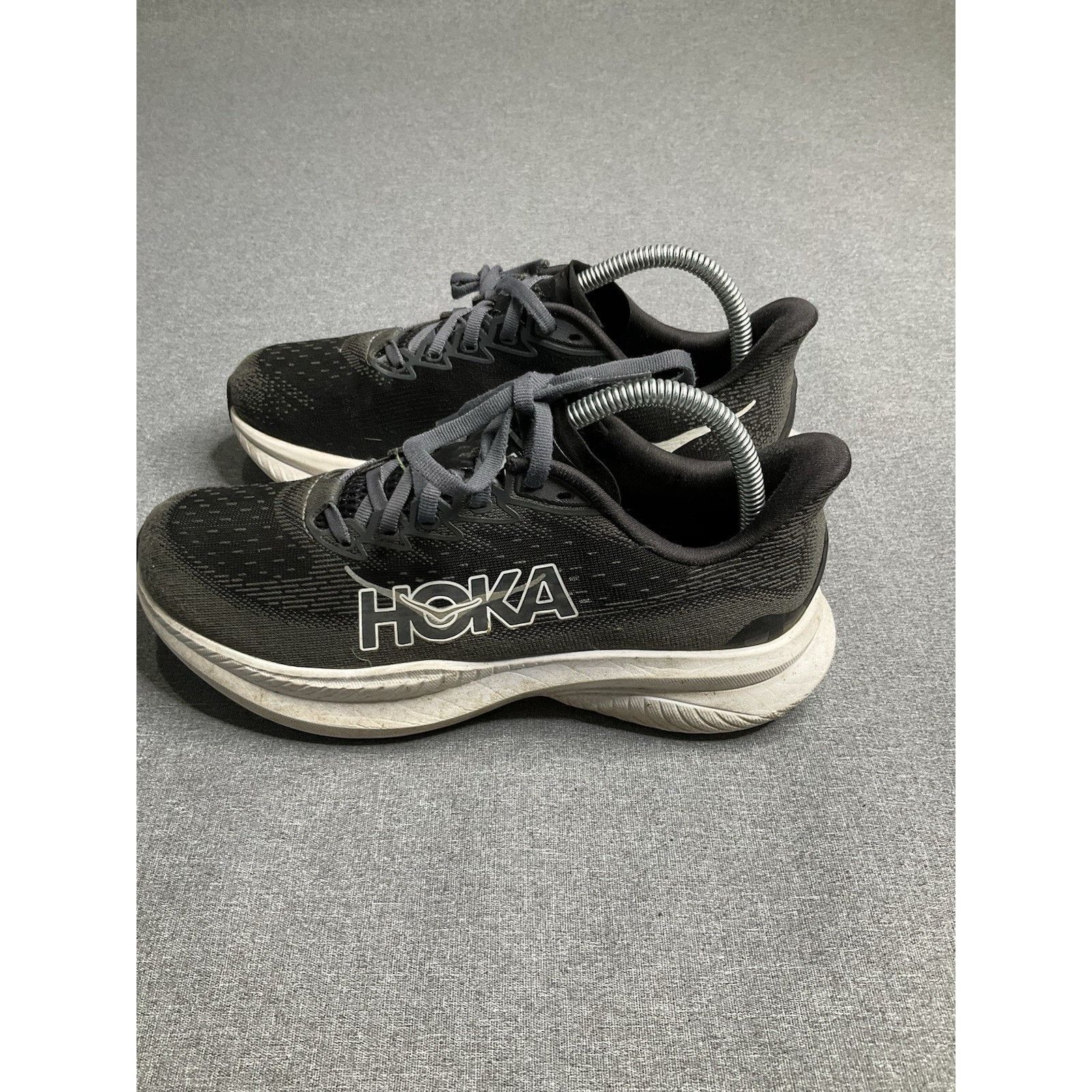 Hoka Hoka One One Mach 6 Womens Black And White Size 7.5 Running Size US 7.5 / IT 37.5 - 1 Thumbnail