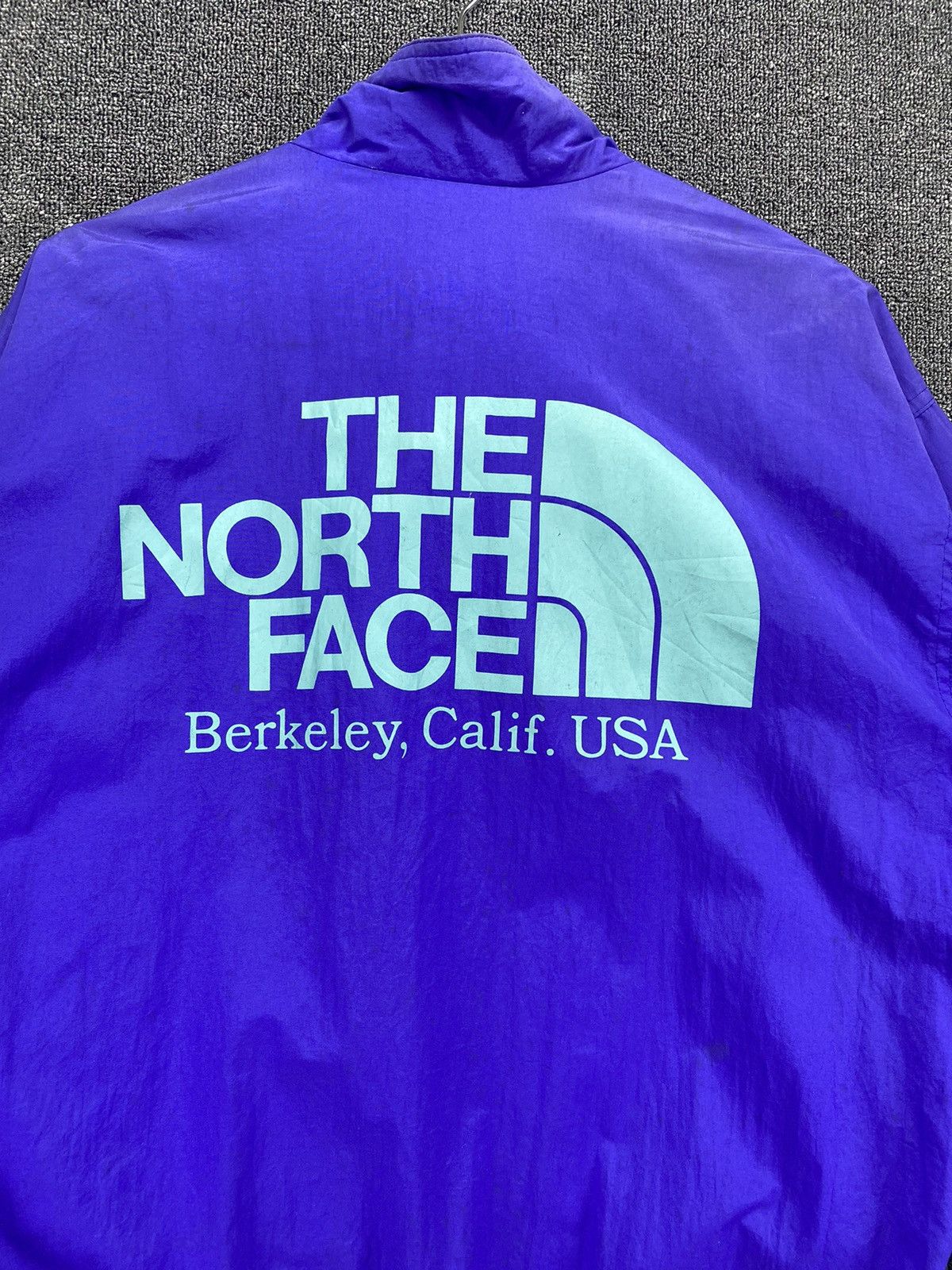 The North Face Vintage The North Face Spellout Light Jacket Size US L / EU 52-54 / 3 - 5 Thumbnail
