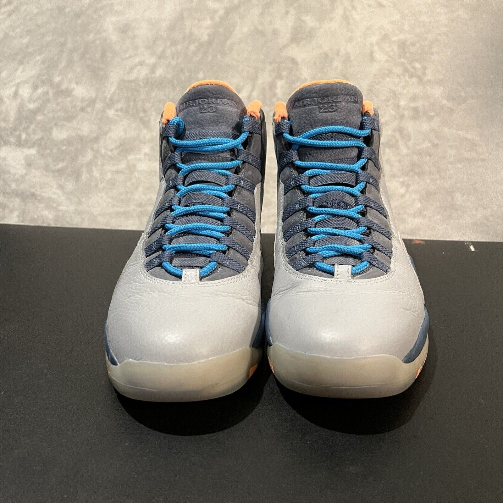 Jordan Brand Jordan 10 Retro Bobcats Men's 13 Wolf Grey 310805-026 Size US 13 / EU 46 - 3 Thumbnail