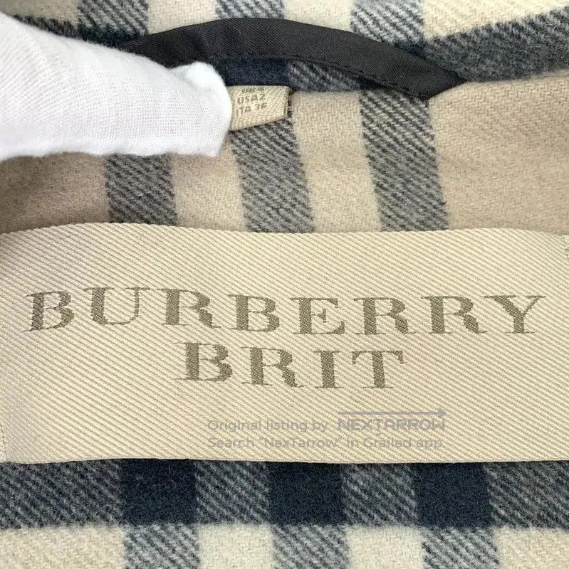 Burberry Burberry Women's Black Wool Duffle Coat. Size XS / US 0-2 / IT 36-38 - 5 Thumbnail